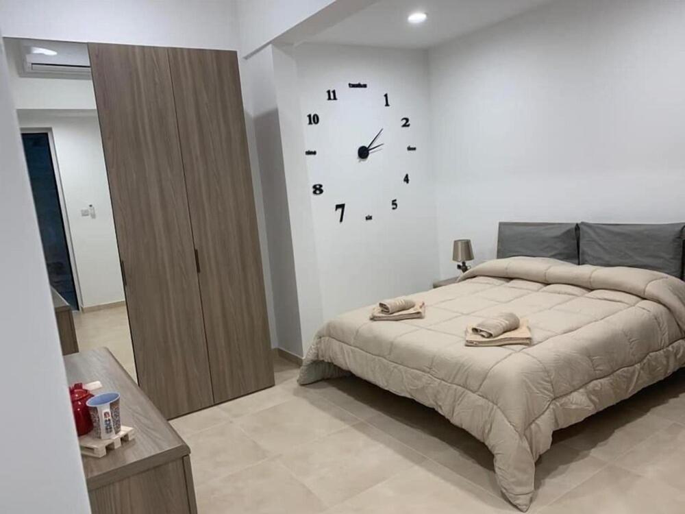 Double Room With Private Bathroom photo 2