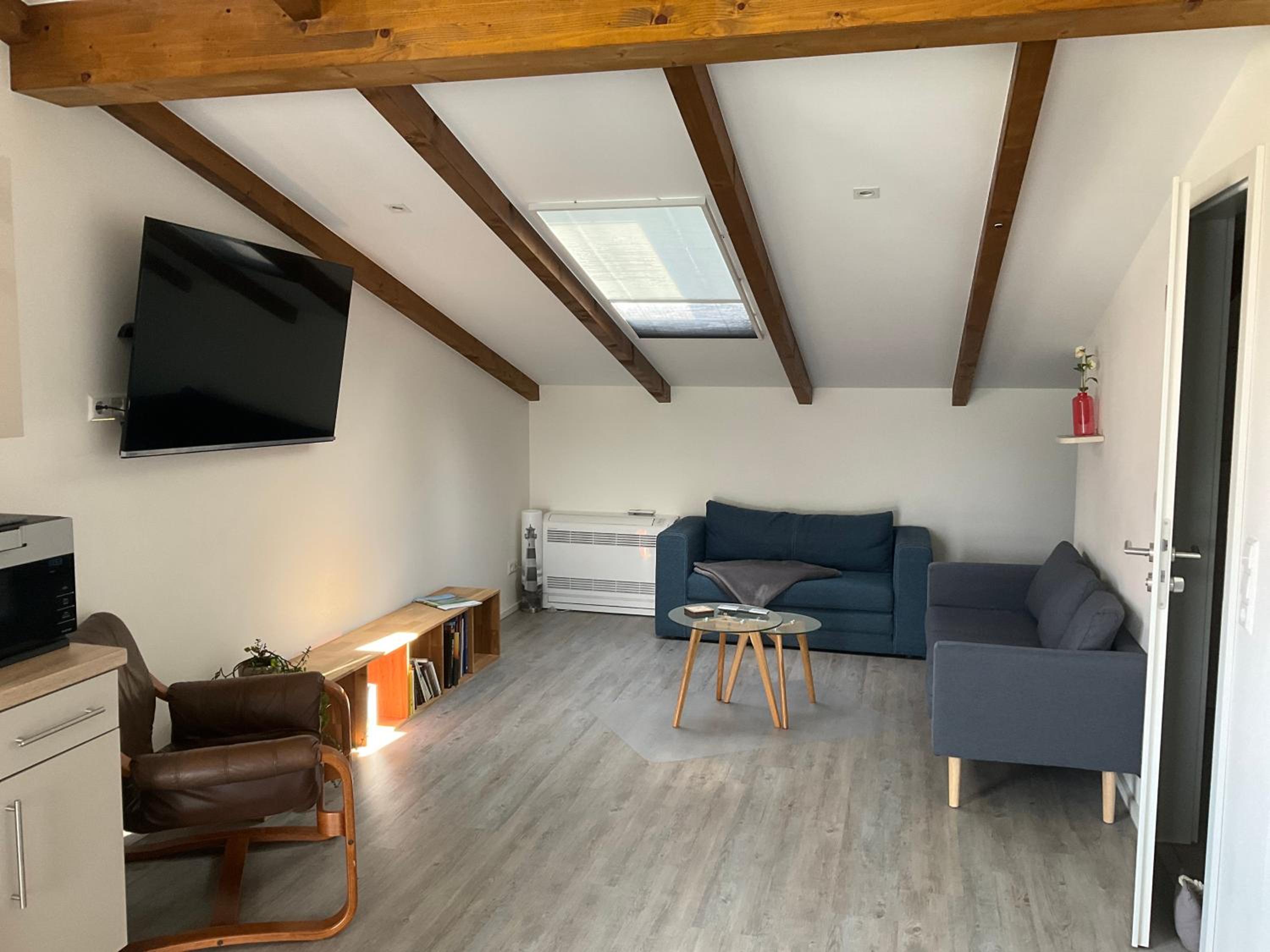 Two-Bedroom House - Photo 1