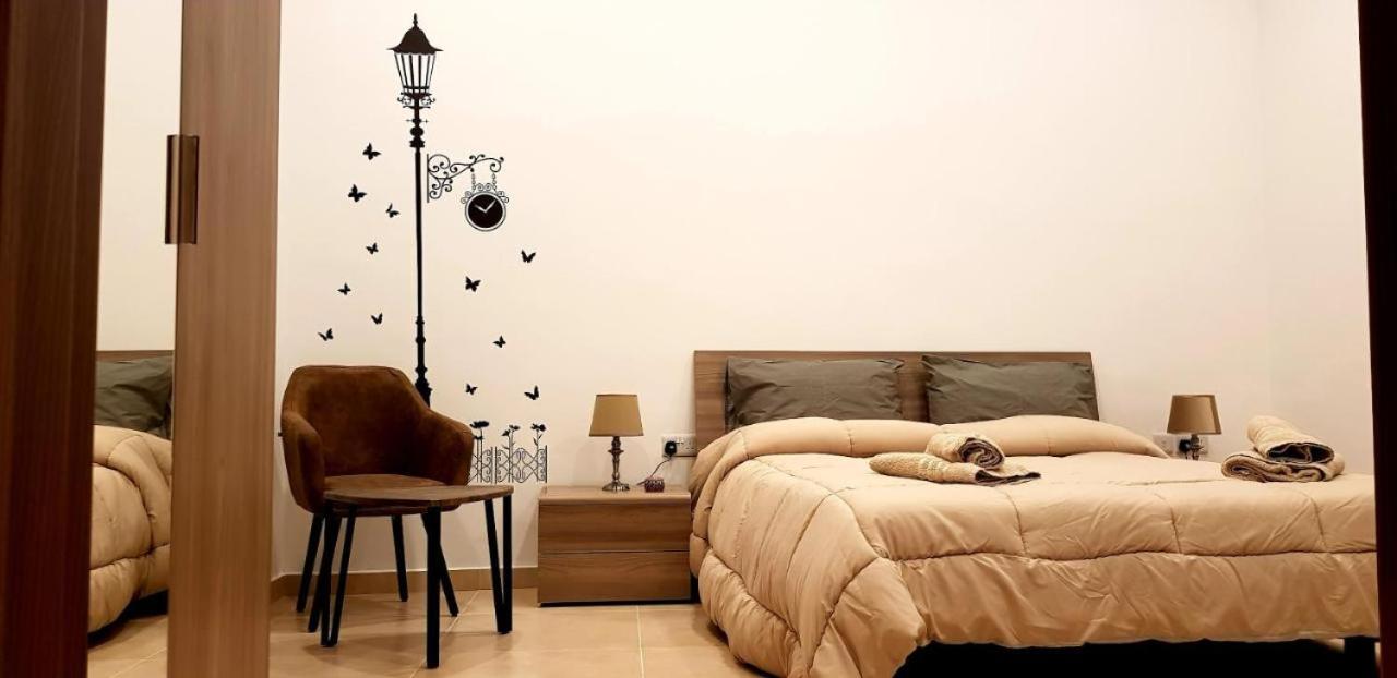 Double Room With Private Bathroom photo 1