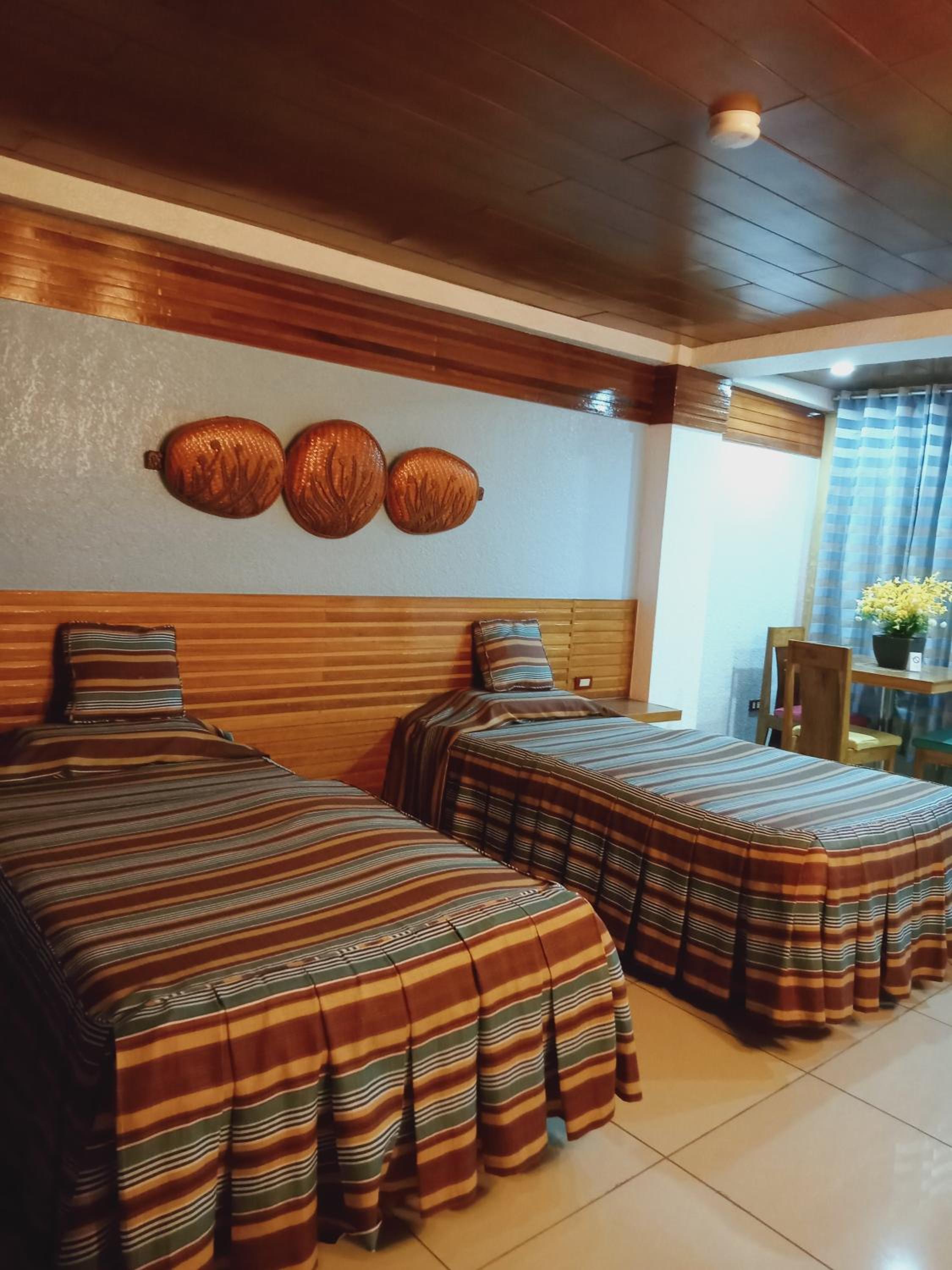 Budget Twin Room photo 2
