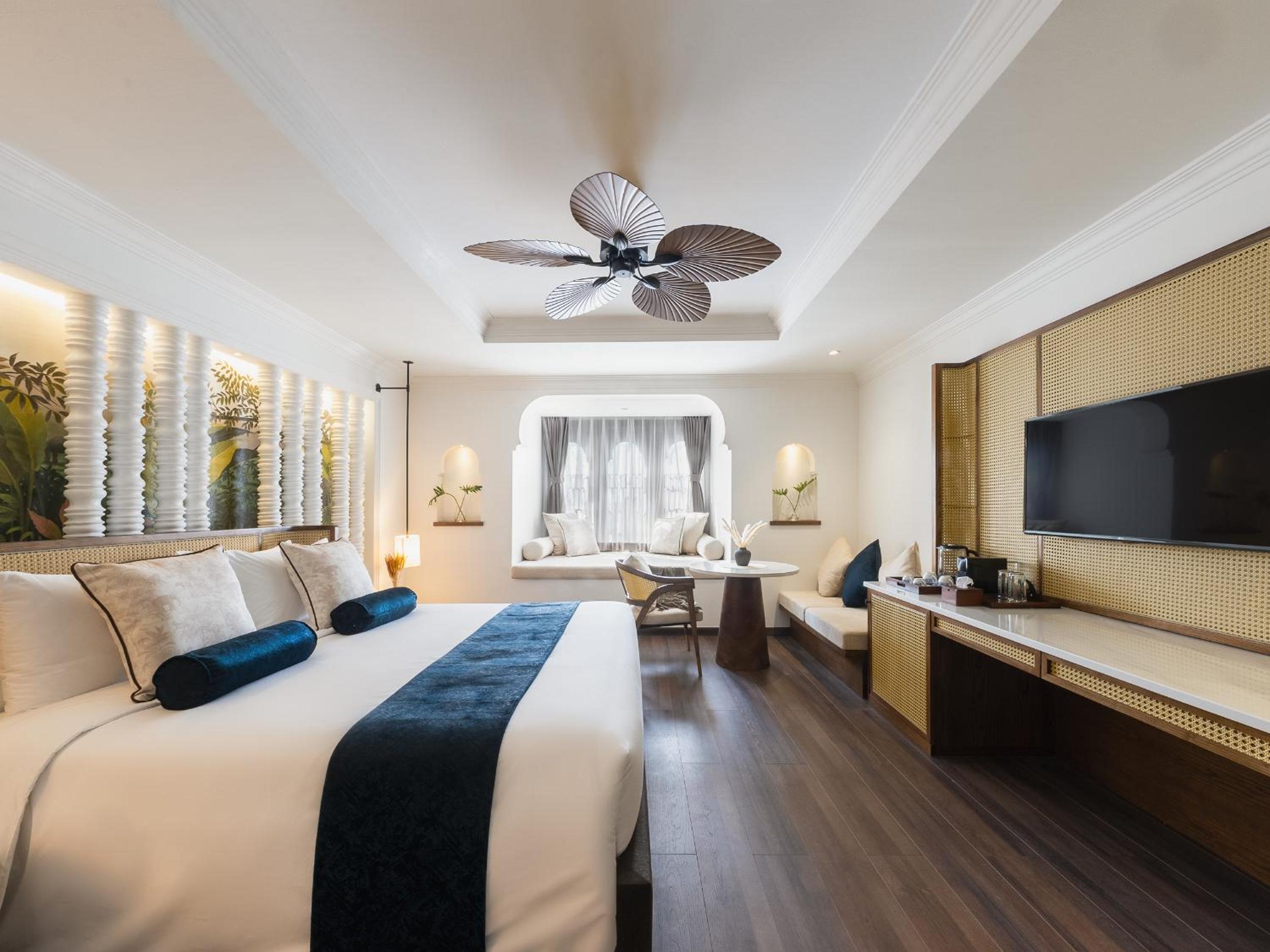Duplex Deluxe with Private Pool - High Tea