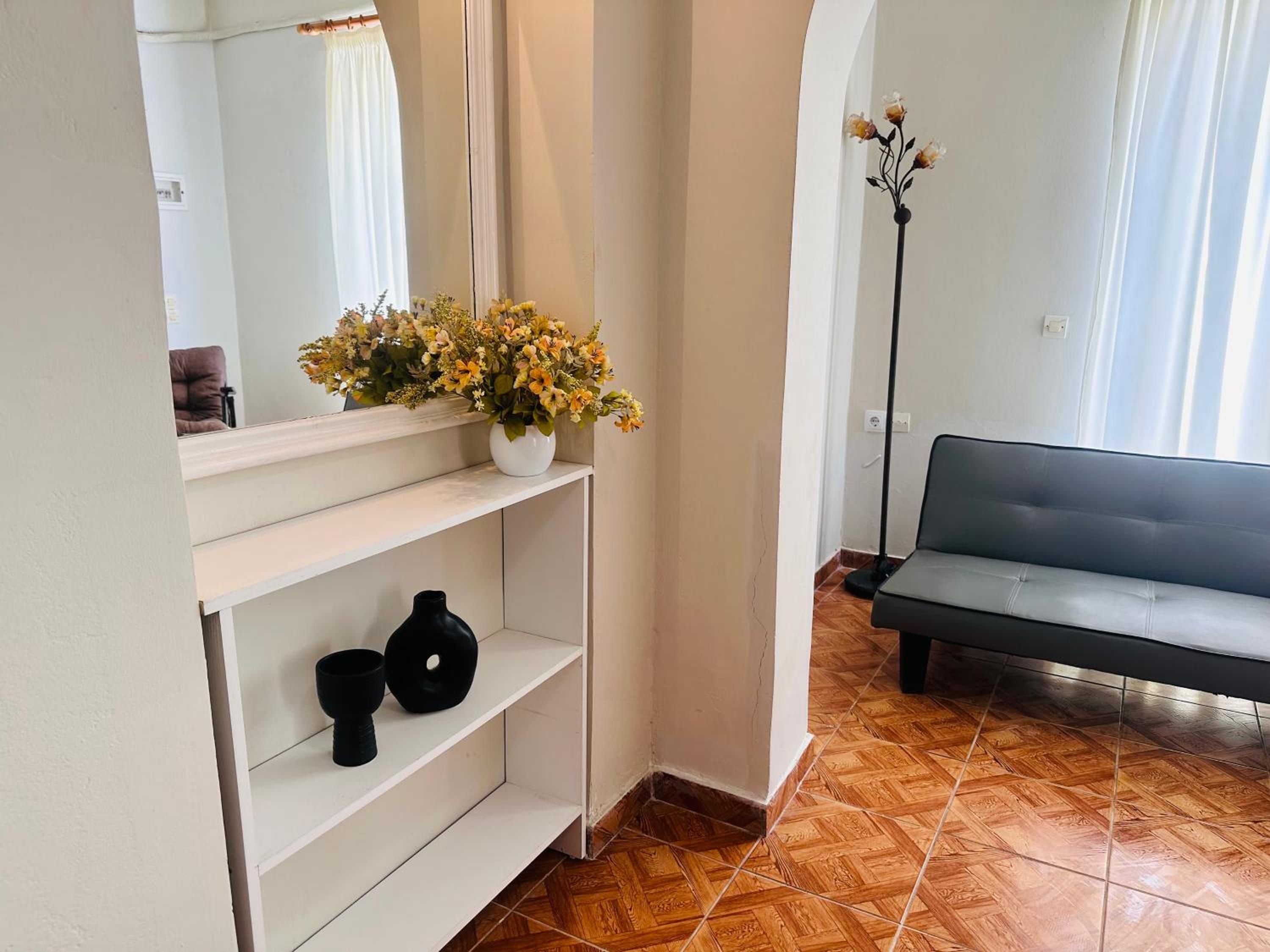 Three-Bedroom House photo 2