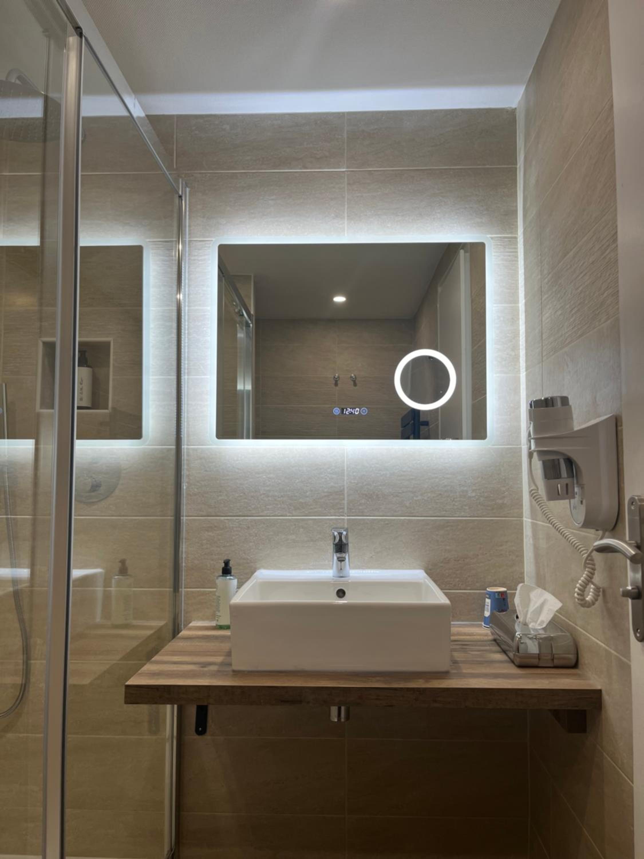 Superior Double Room - Photo 2