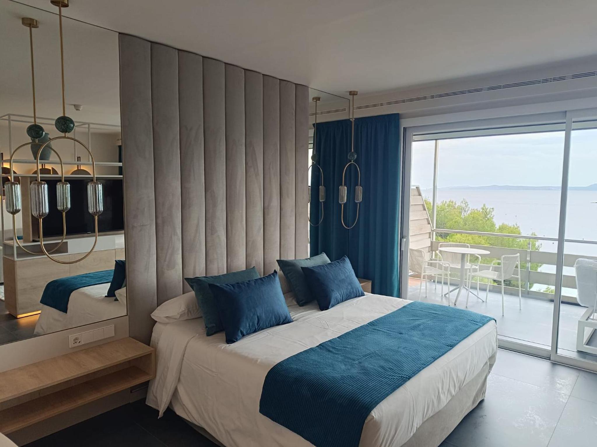 Suite Junior con vista al mar.