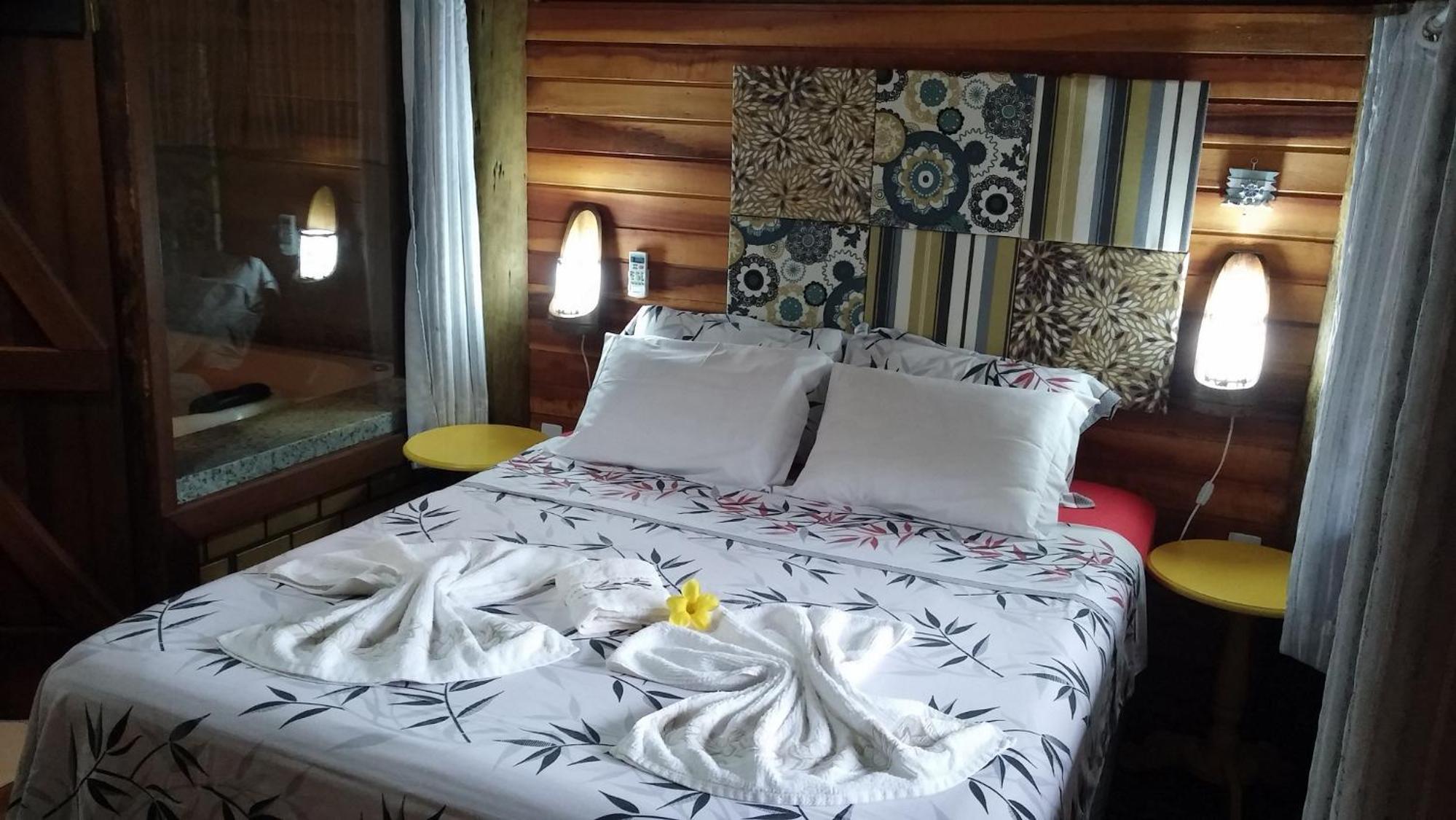 Deluxe Suite with Spa Bath photo 1