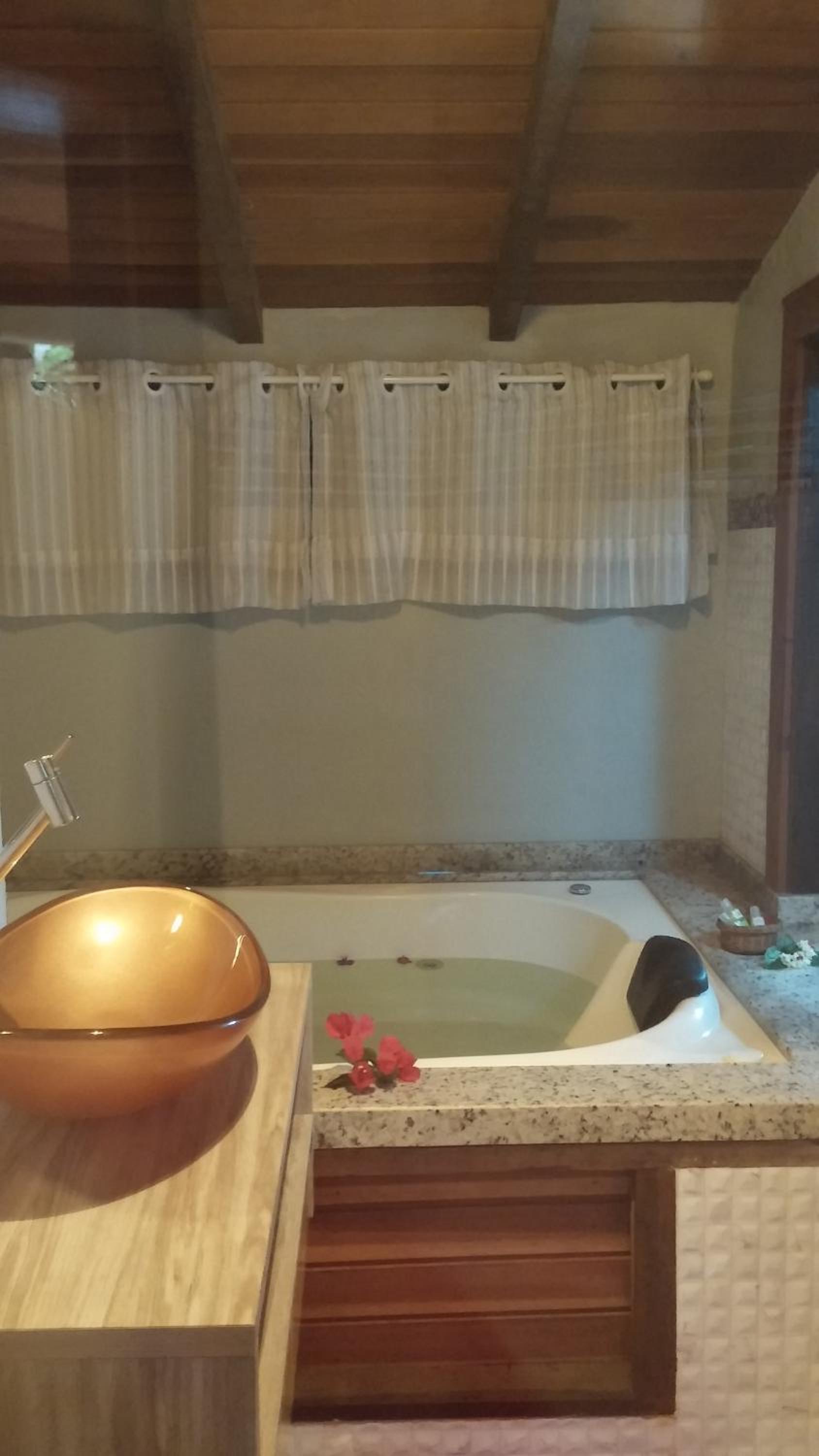 Deluxe Suite with Spa Bath photo 2