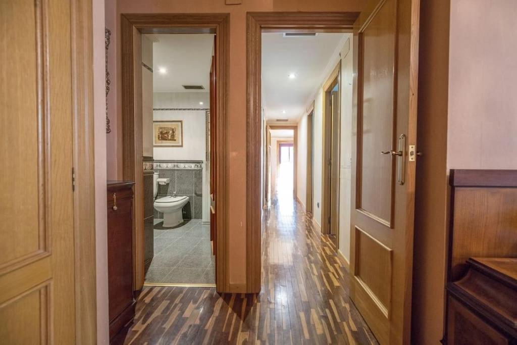 Three-Bedroom Apartment With View photo 2