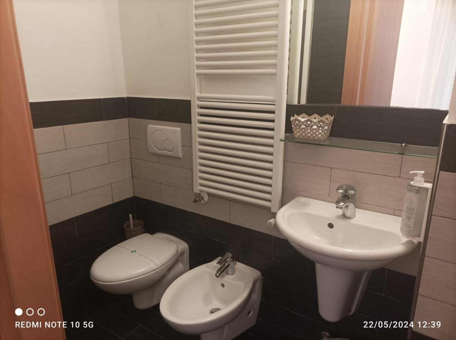 Double Room - Photo 20