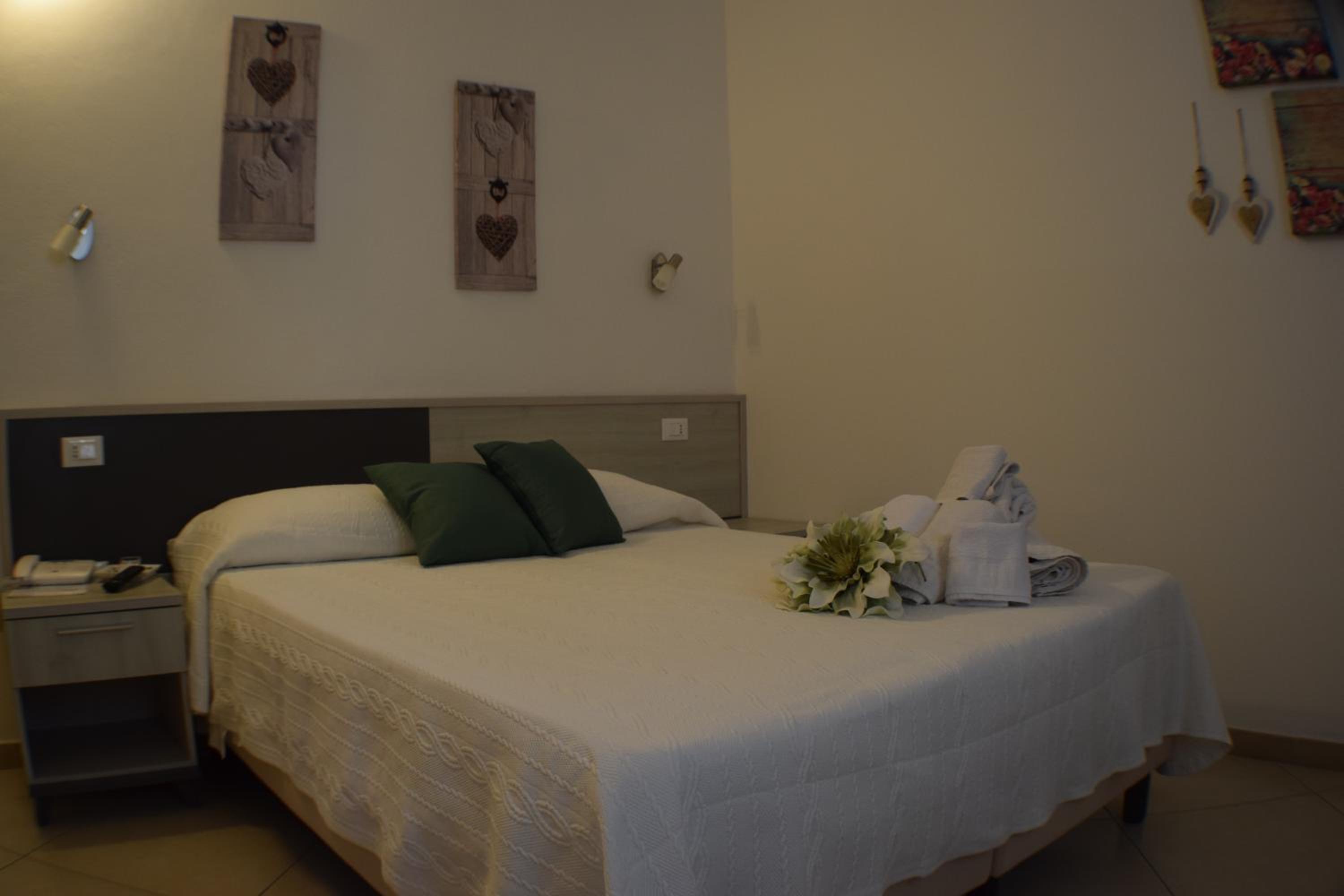 Budget Double or Twin Room photo 2