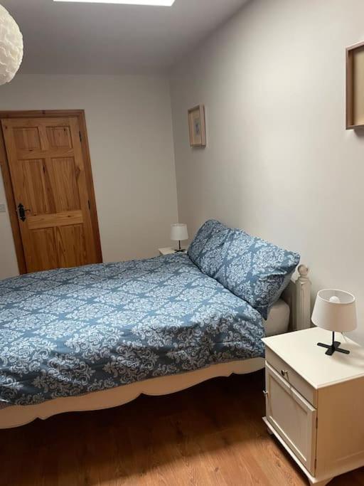 Three-Bedroom House photo 3