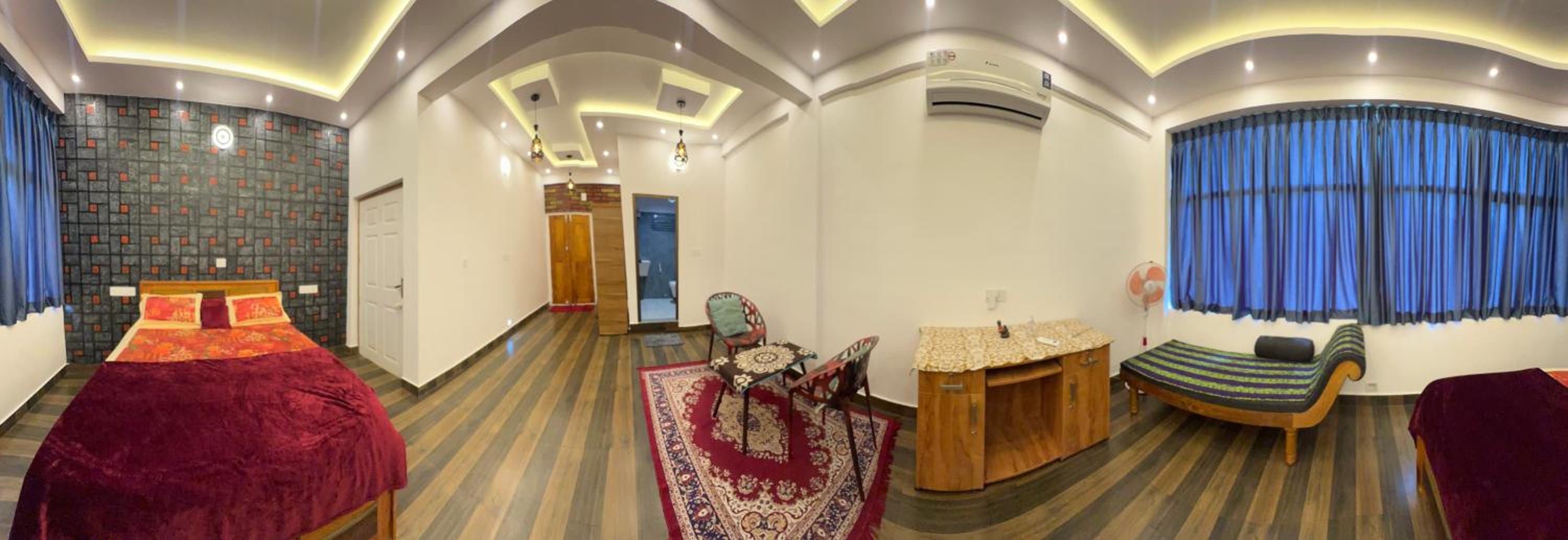 Family Room photo 2