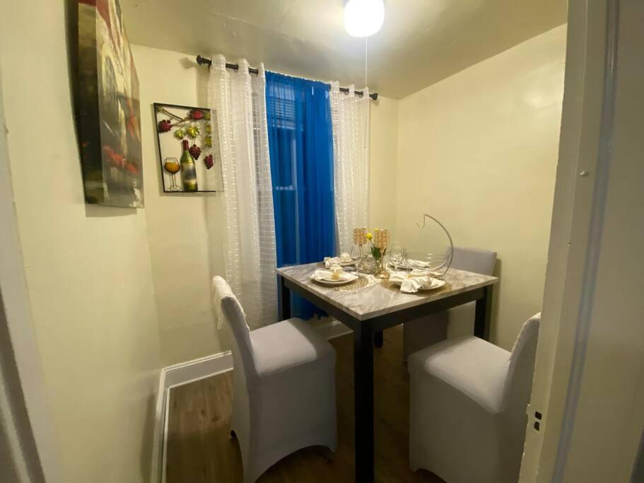 Two-Bedroom Apartment photo 2