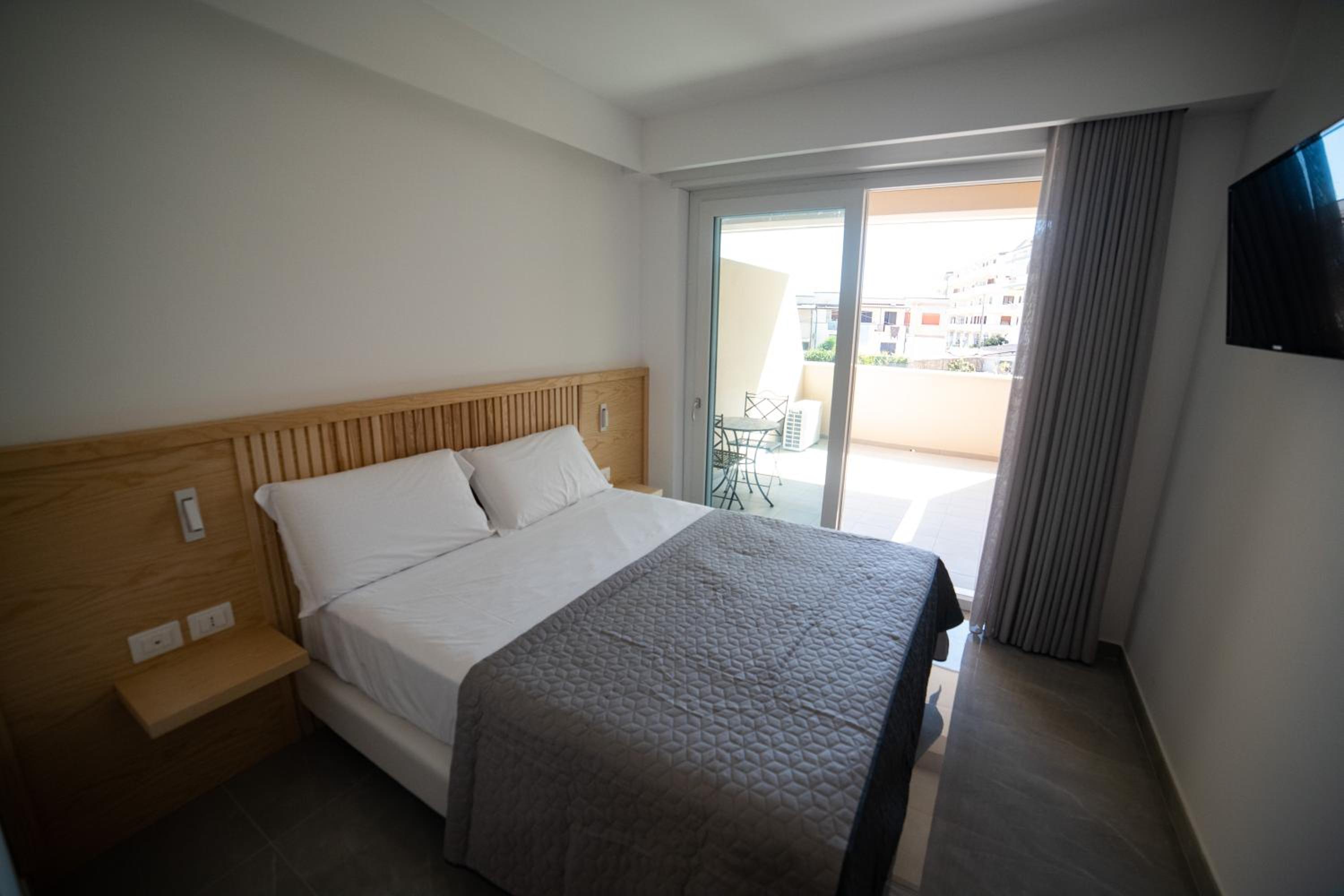 Double Room - Photo 30