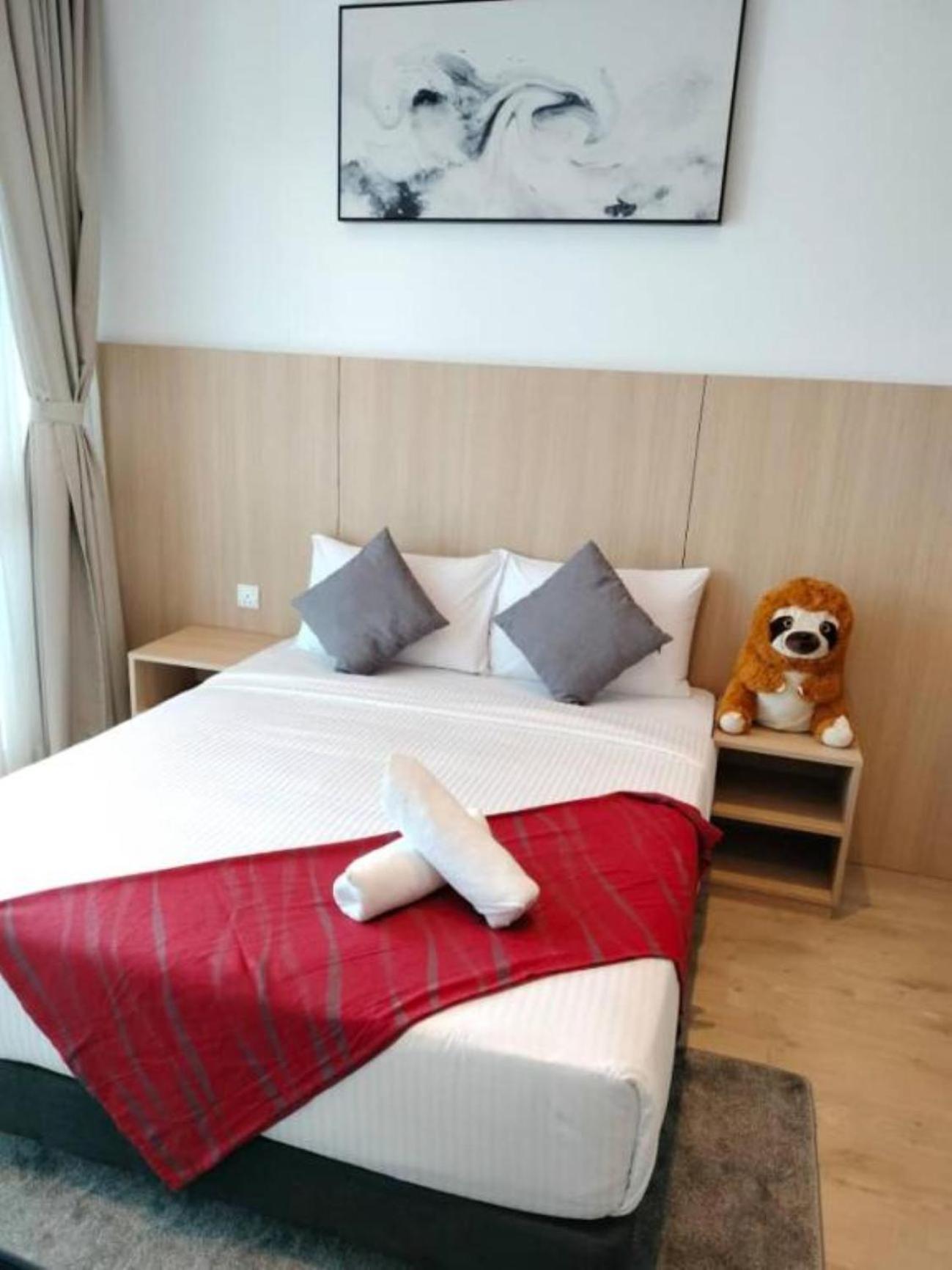 Two-Bedroom Apartment with City View