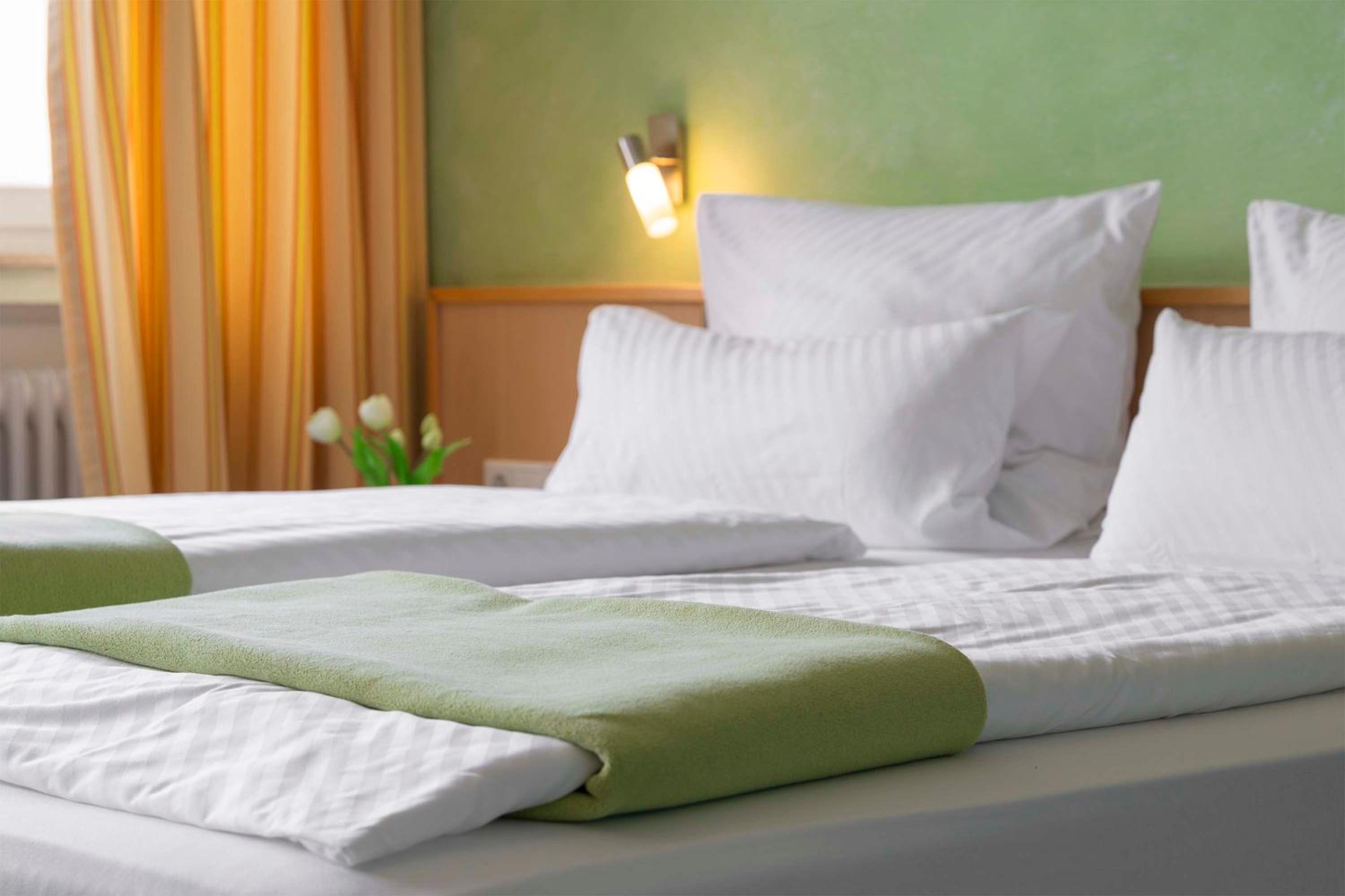 Double or Twin Room - Photo 2