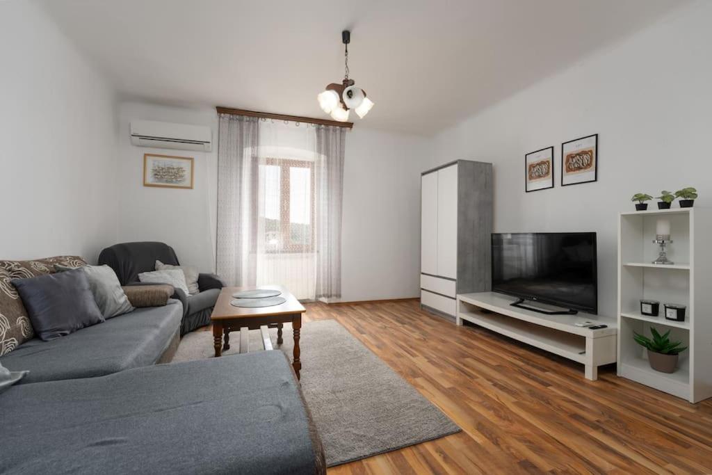 Two-Bedroom Apartment photo 1