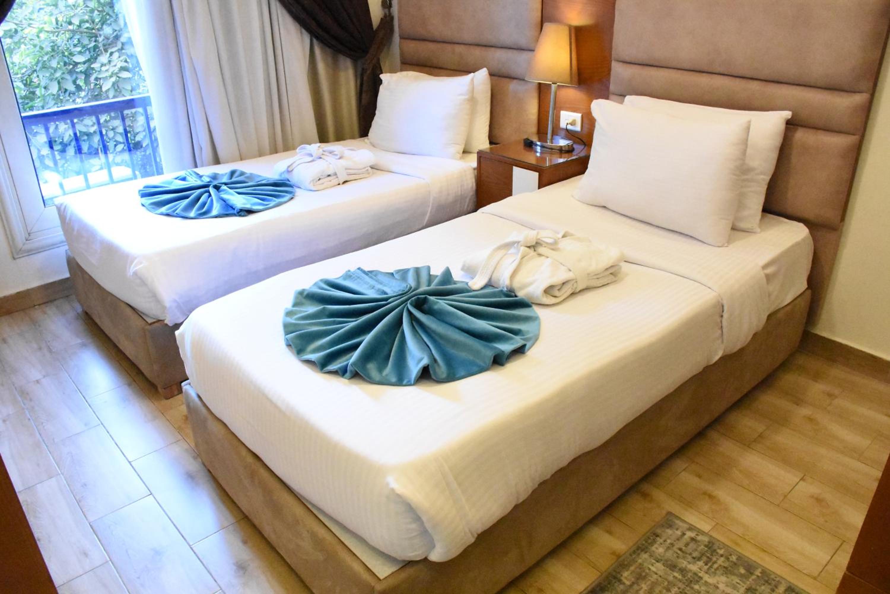 Economy Doppelzimmer thumbnail 5