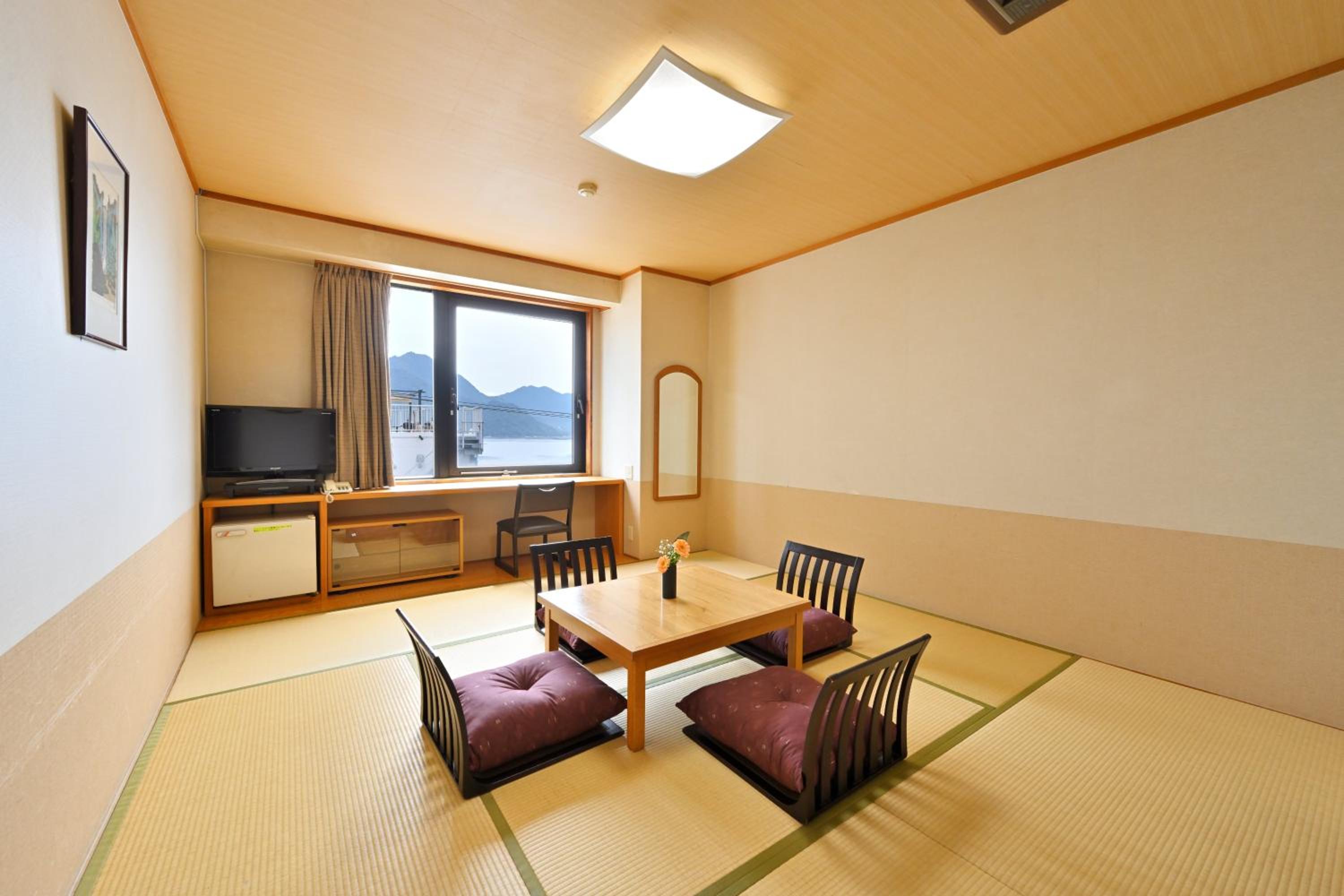 Japanese-Style Quadruple Room - Non-Smoking