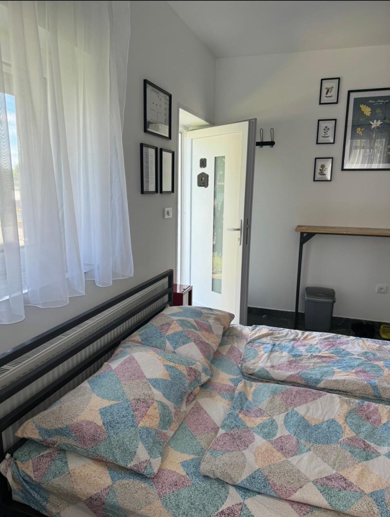 Apartment photo 3