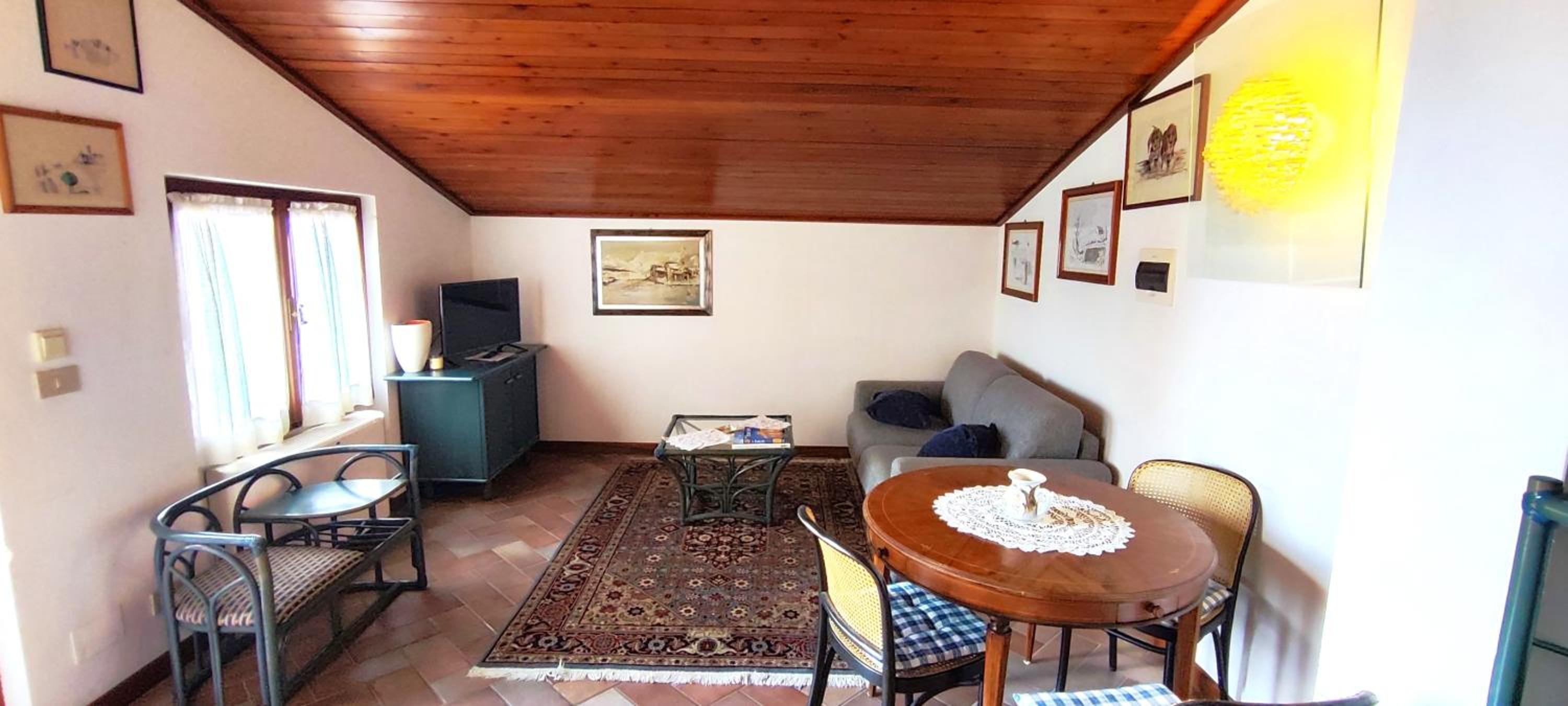One-Bedroom Apartment with Terrace photo 1