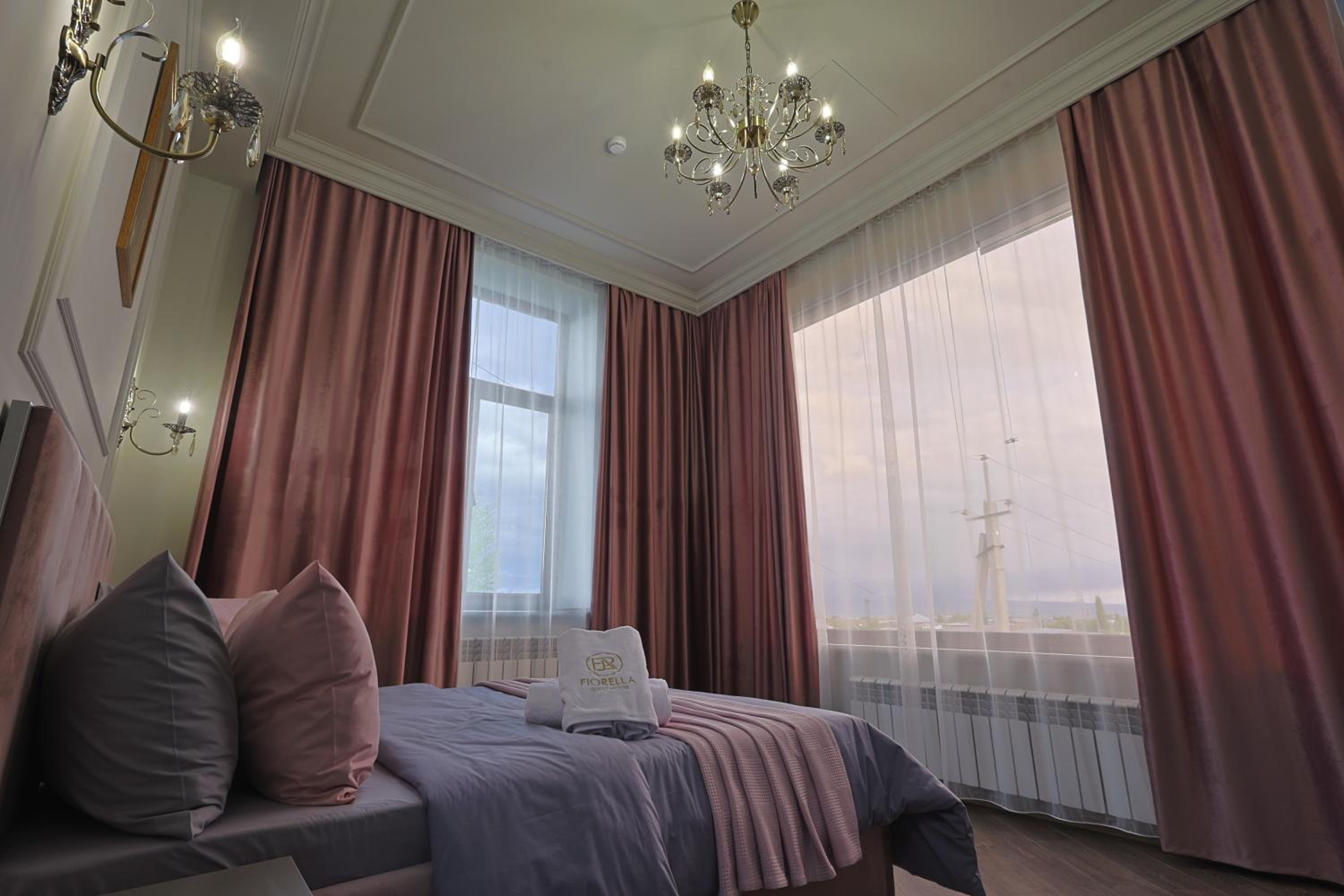 One-Bedroom Suite photo 3
