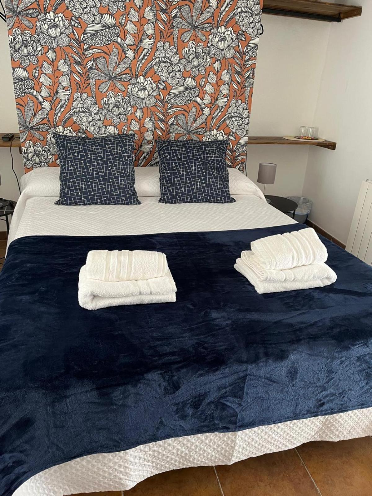 Queen Room with Balcony photo 3