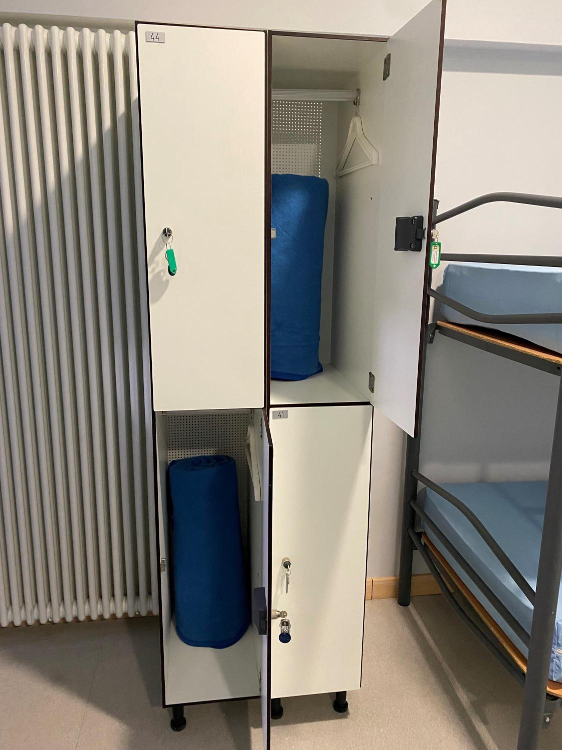 Bed in Mixed Dormitory Room with Shared Bathroom  photo 2