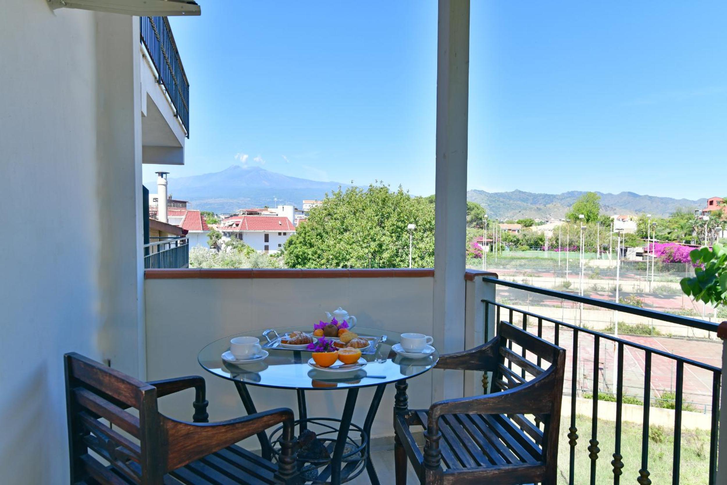 Apartment with Garden View photo 3