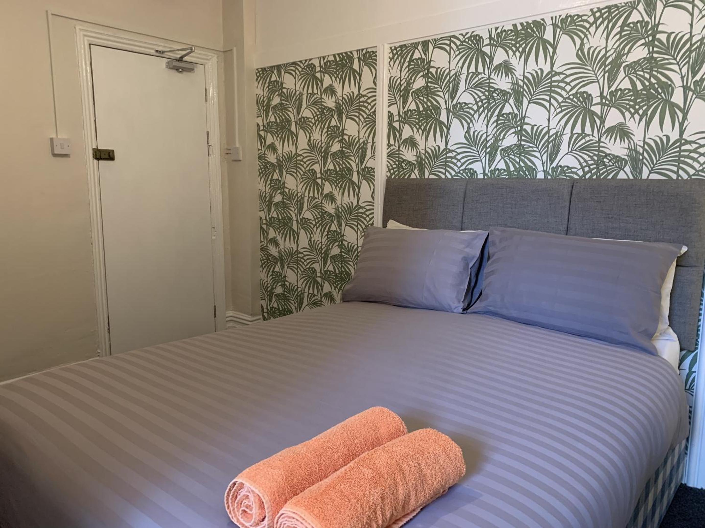 Standard King Room - Photo 1