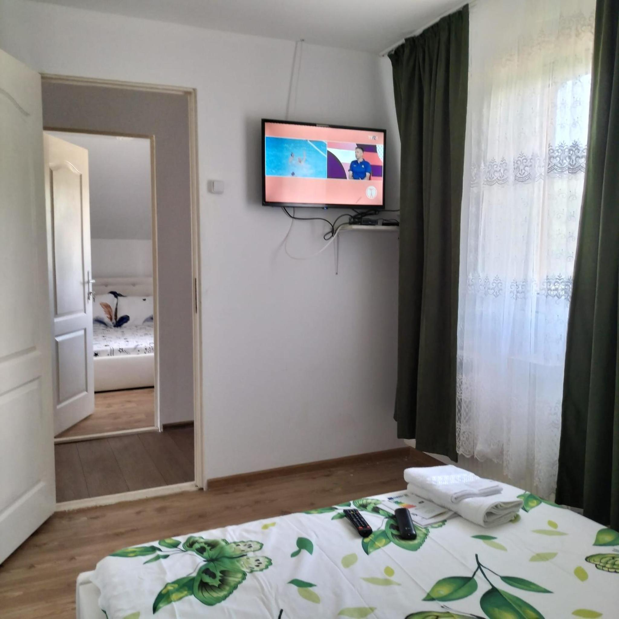 Four-Bedroom House photo 1