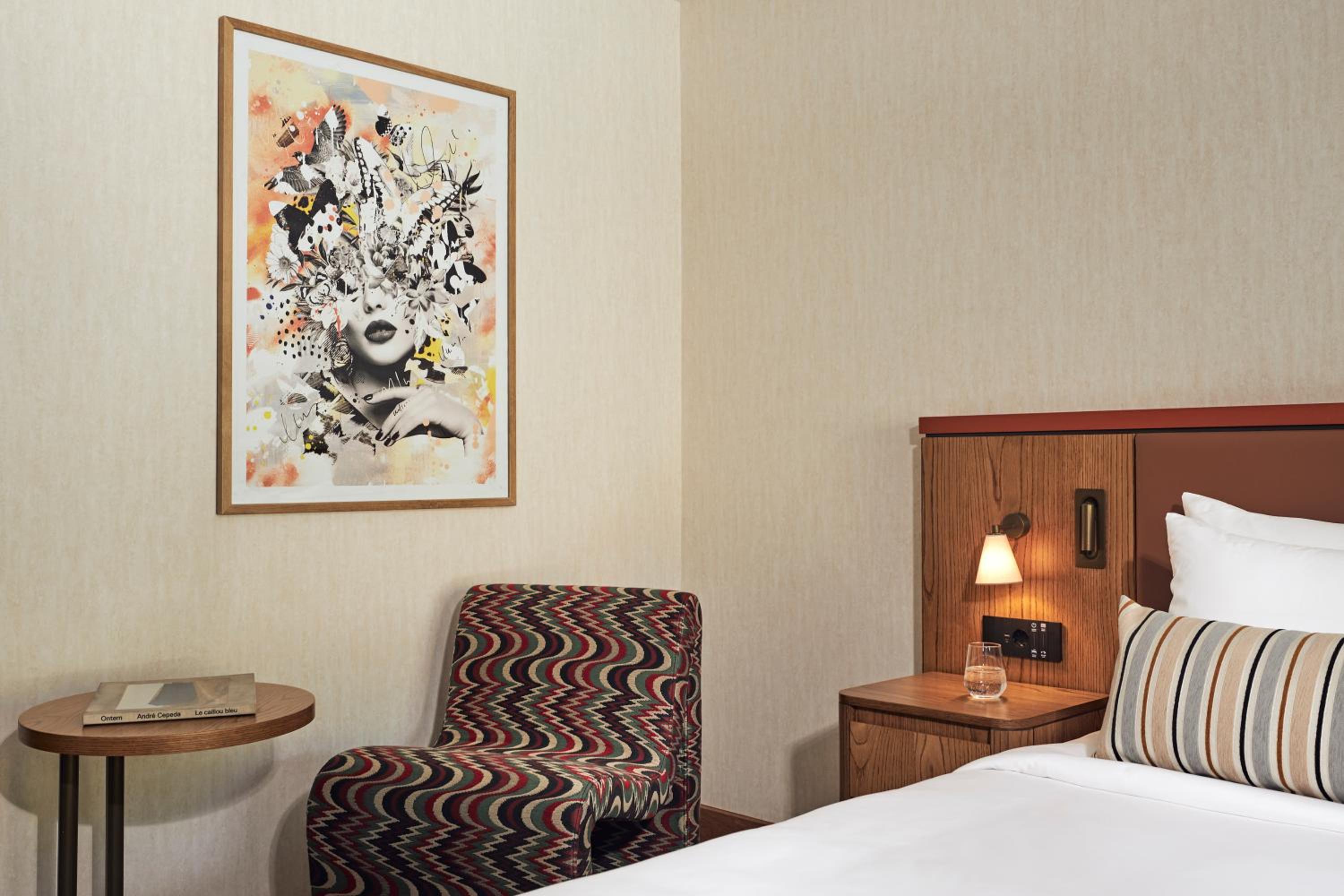 All Access Twin Room with Pool View