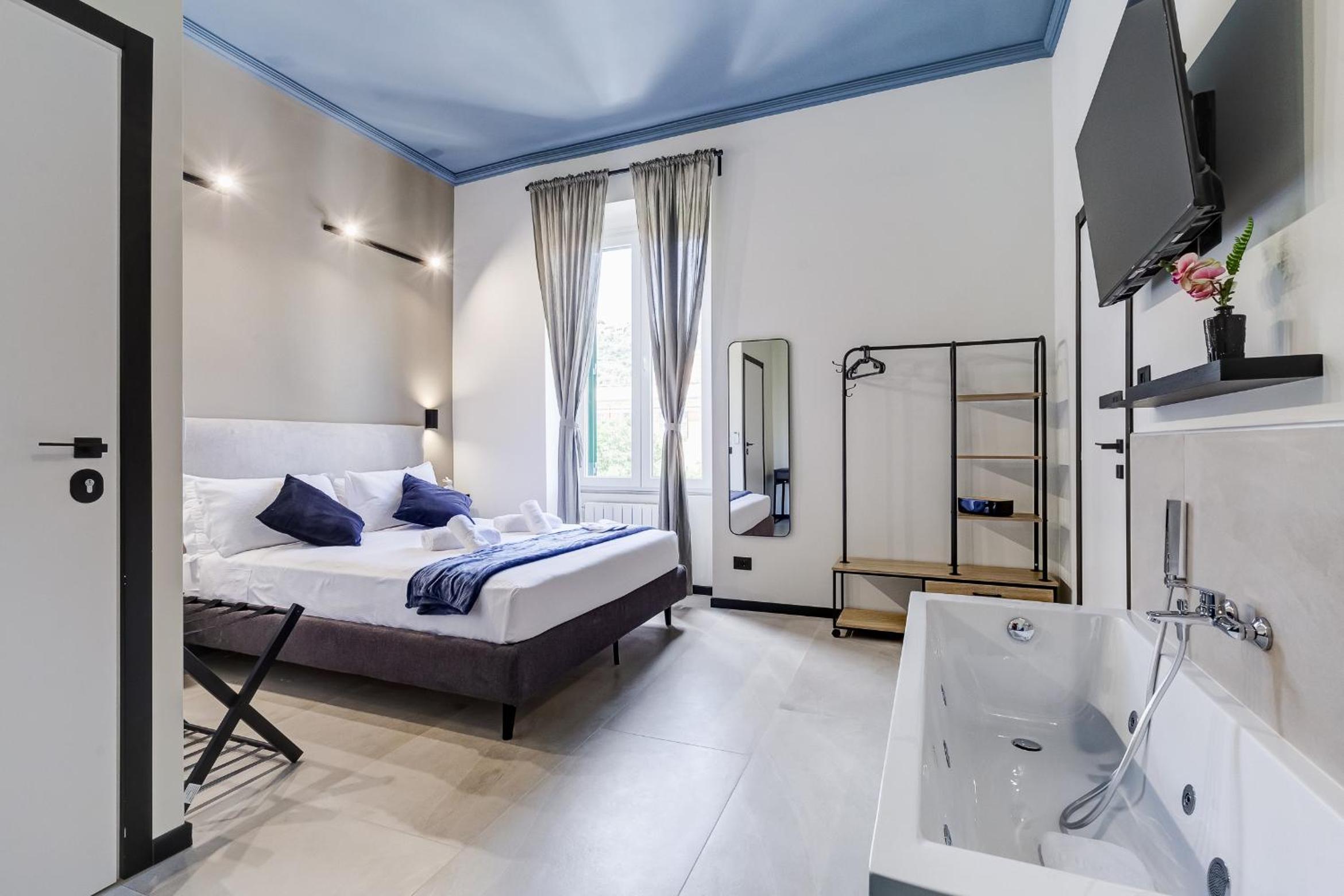 Luxury Triple Room photo 3