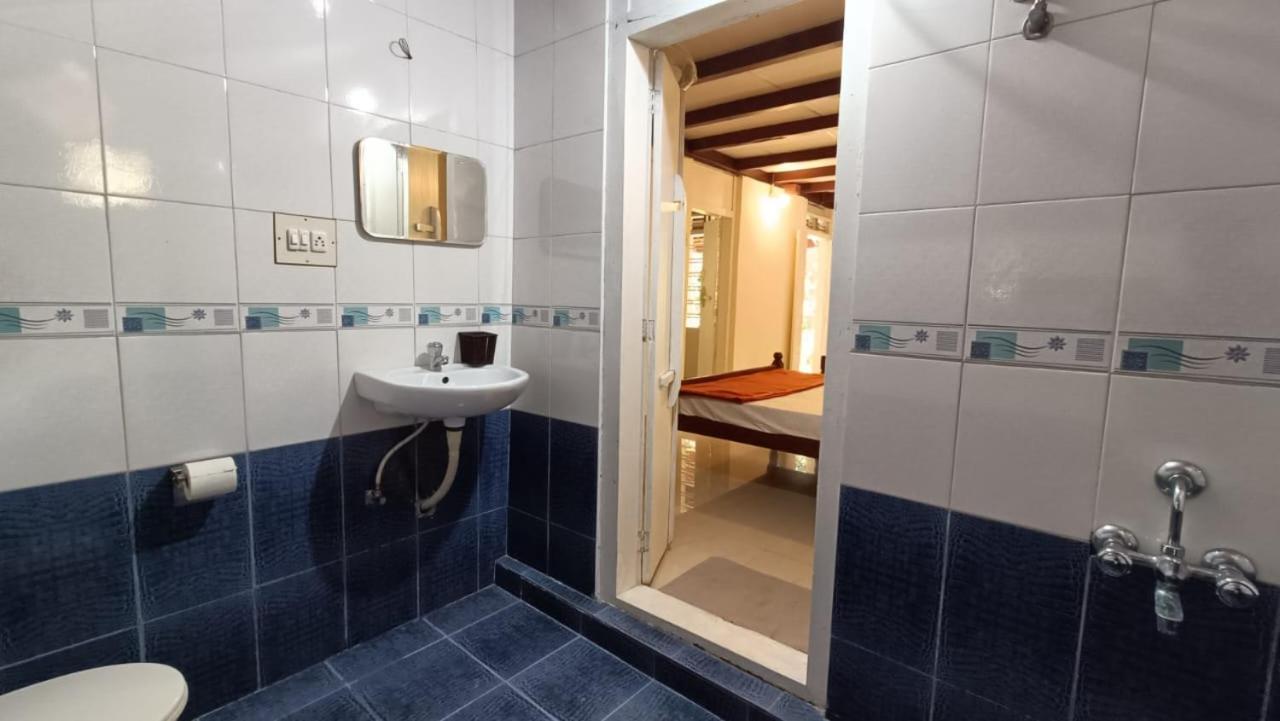 Two-Bedroom House photo 3