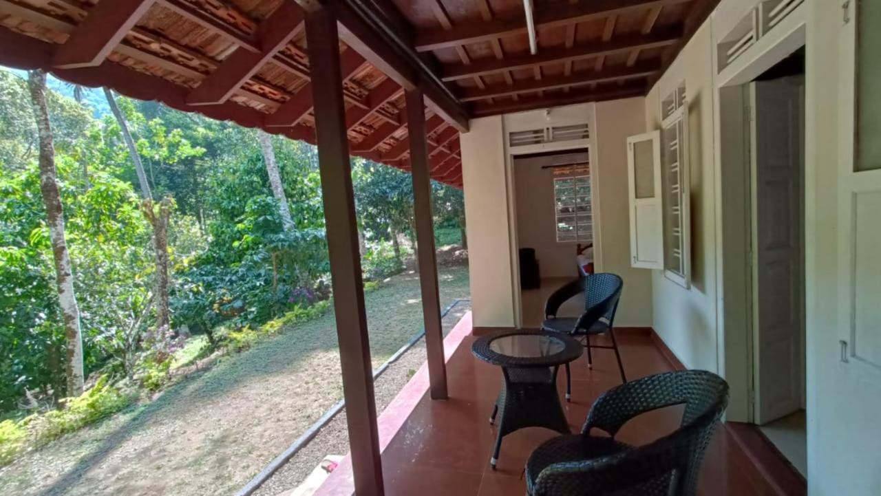 Two-Bedroom House photo 2