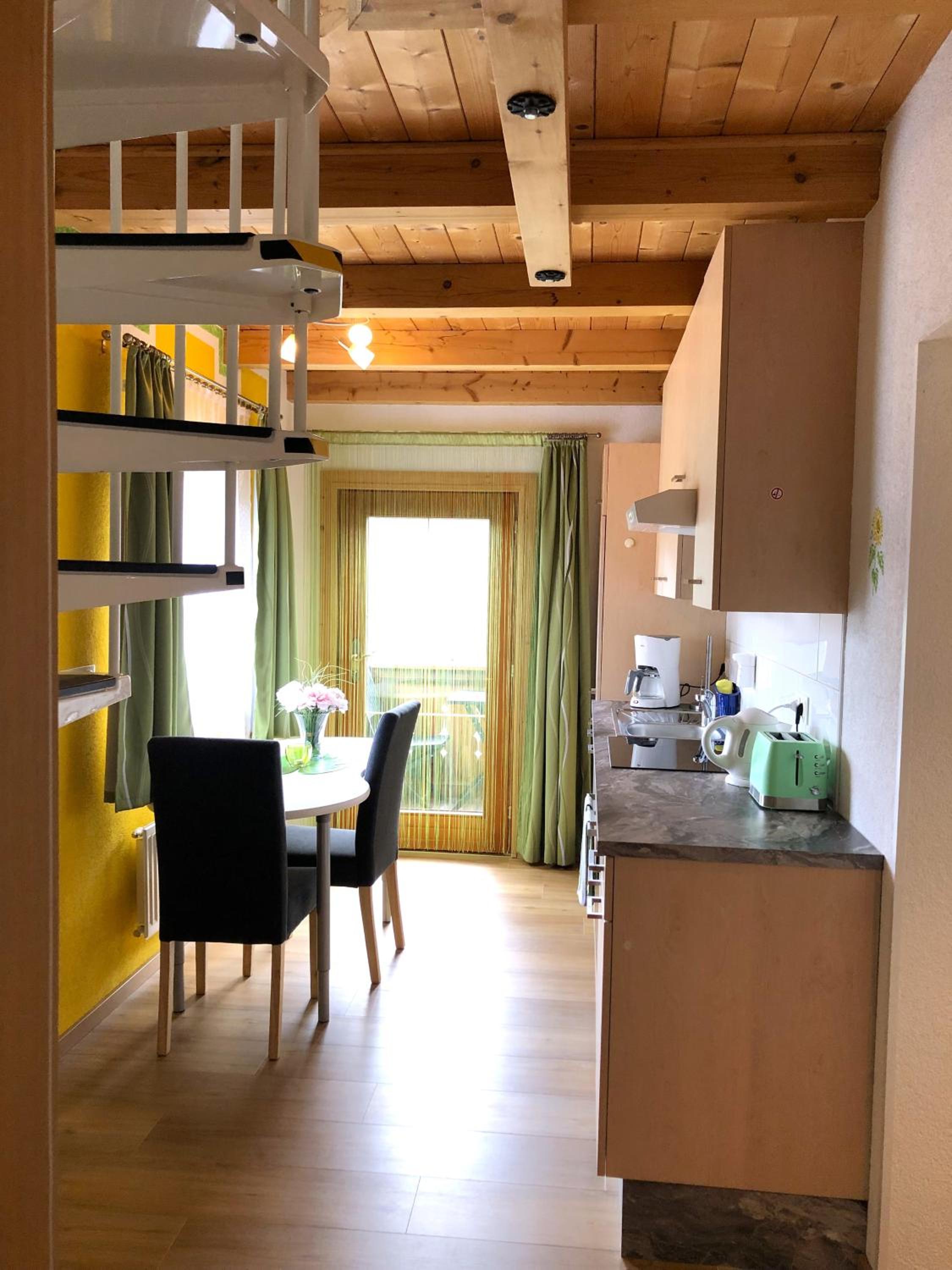 Apartment - Split Level photo 3
