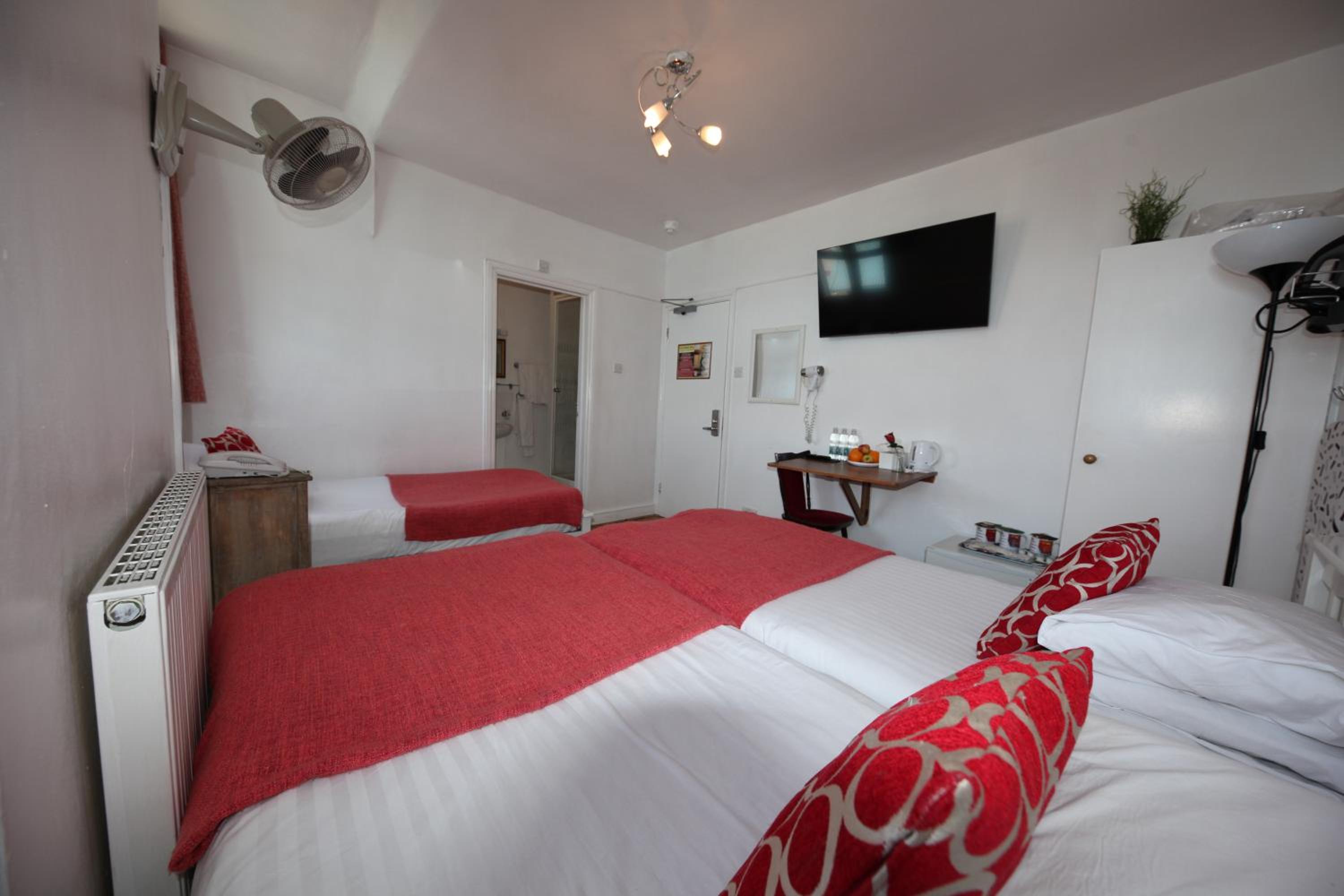 Triple Room photo 3