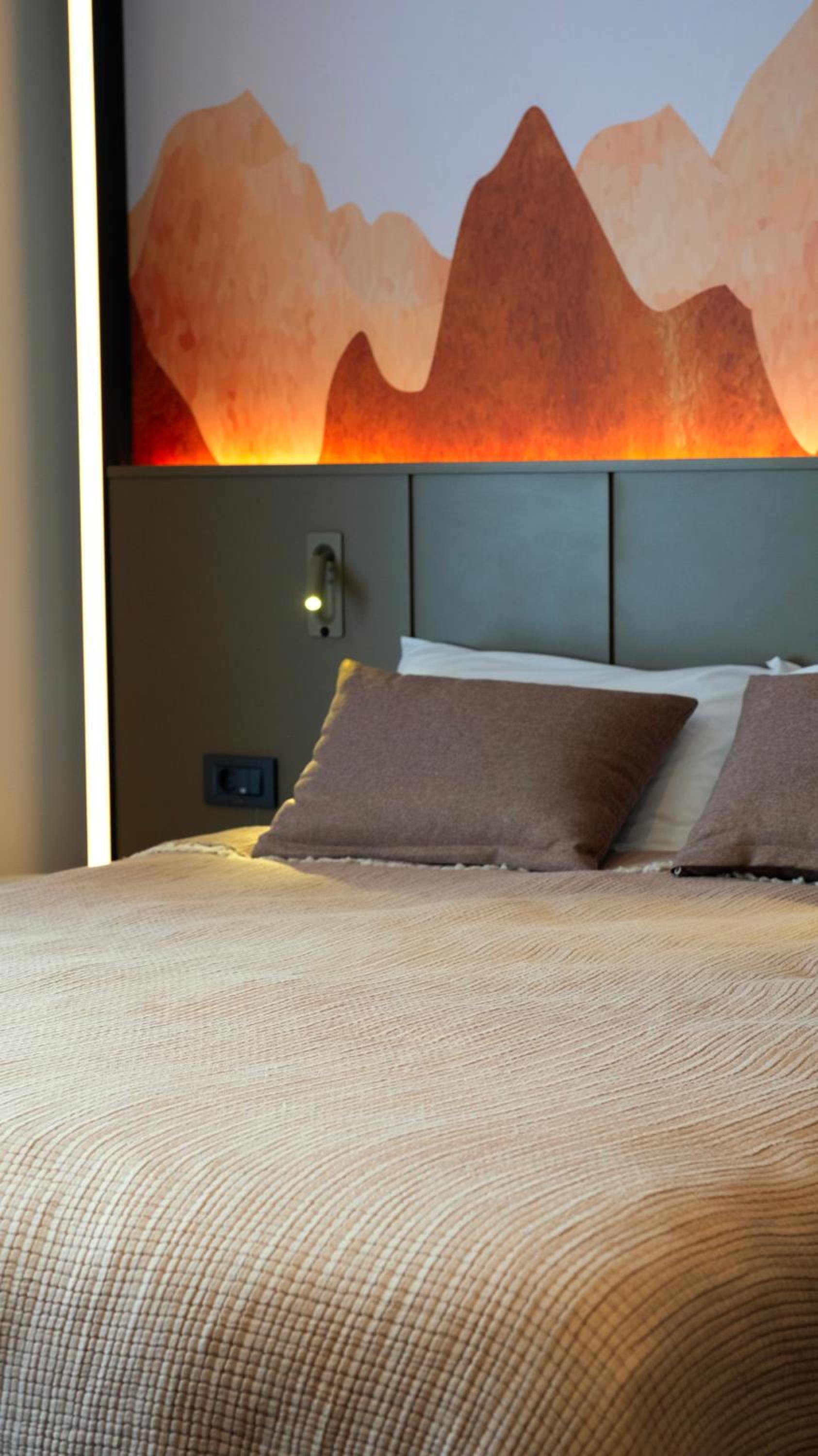Double or Twin Room with Partial Sea View photo 2