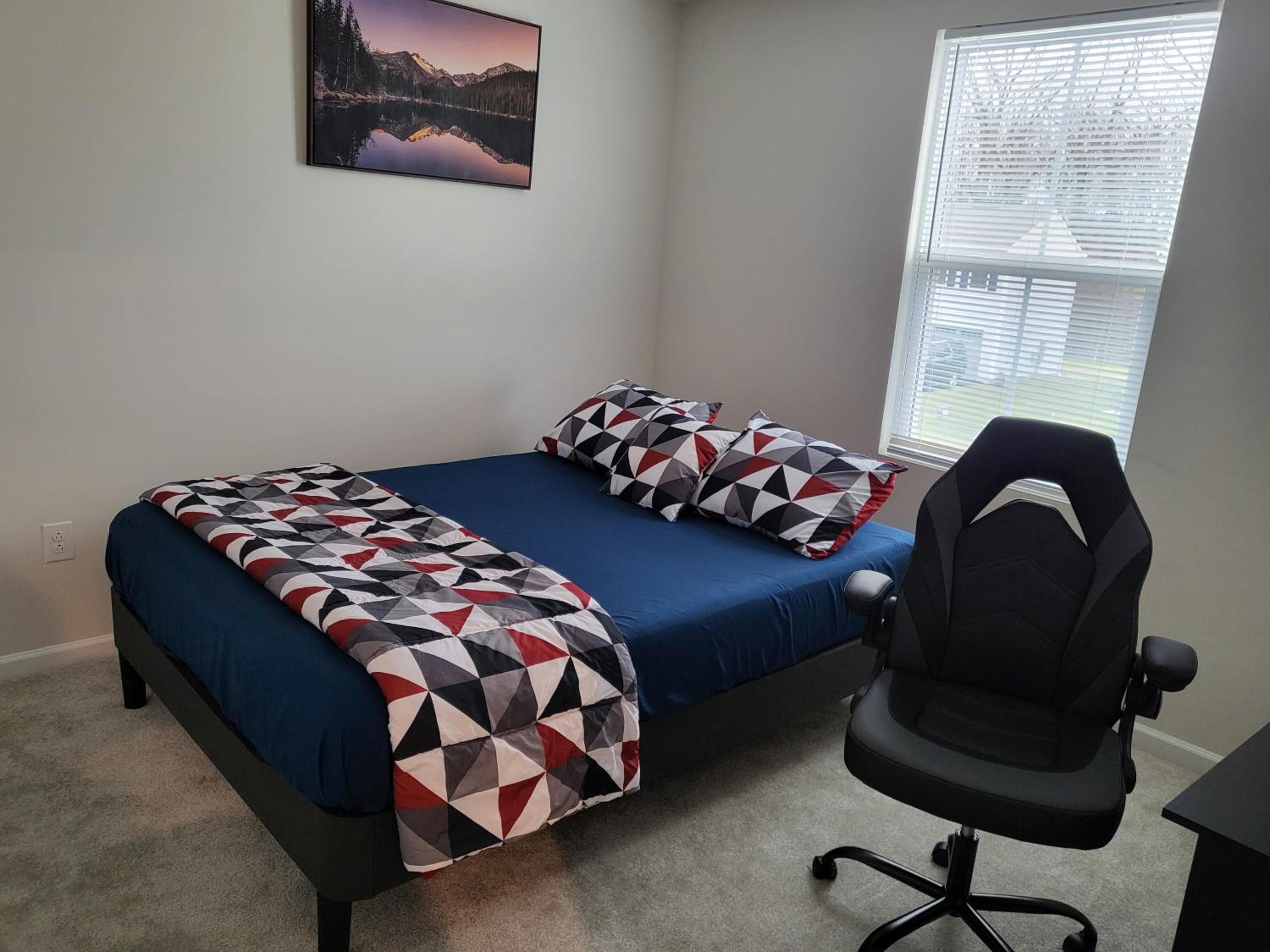Two-Bedroom House photo 3