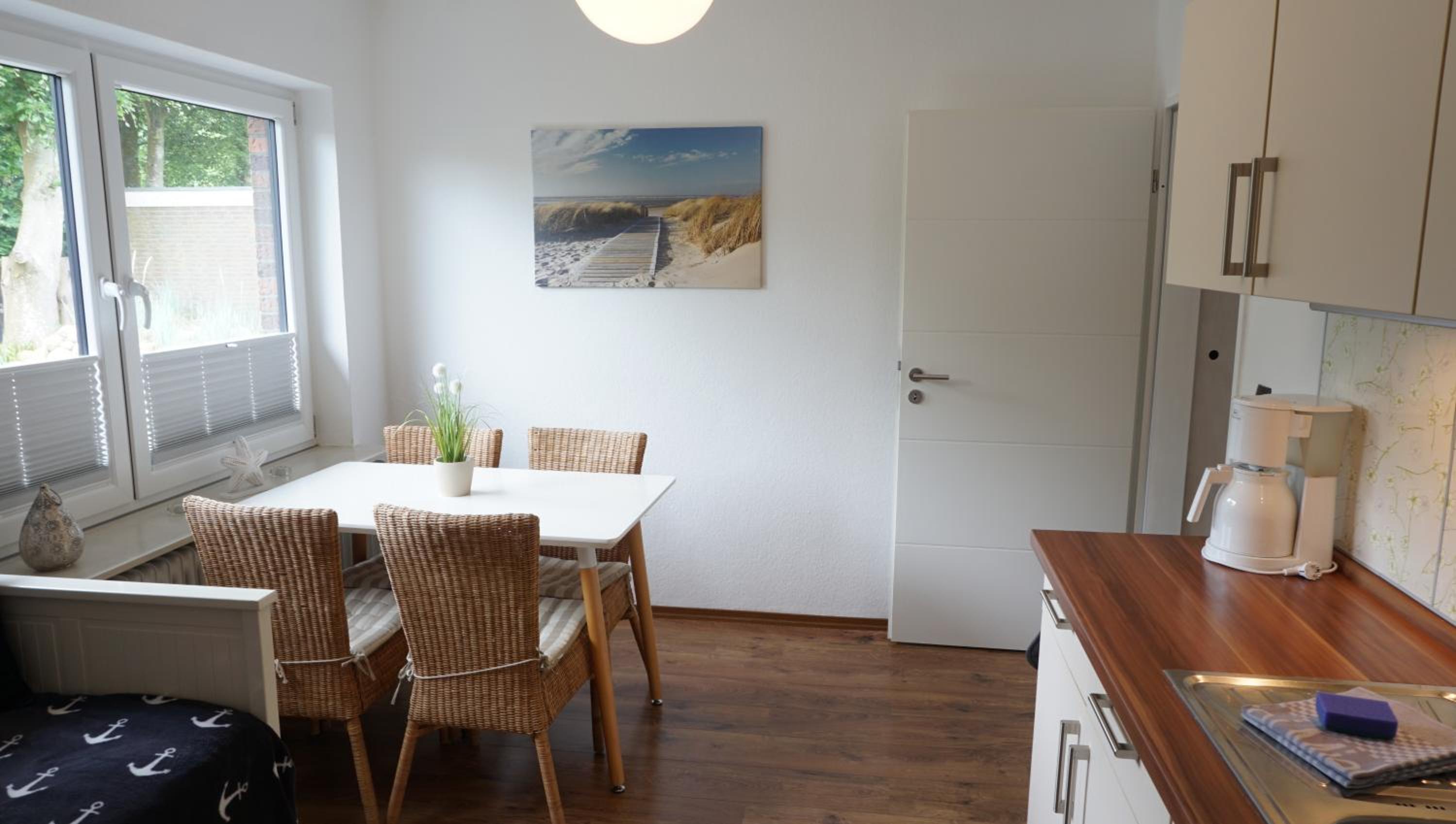 Apartment - Ground Floor photo 2
