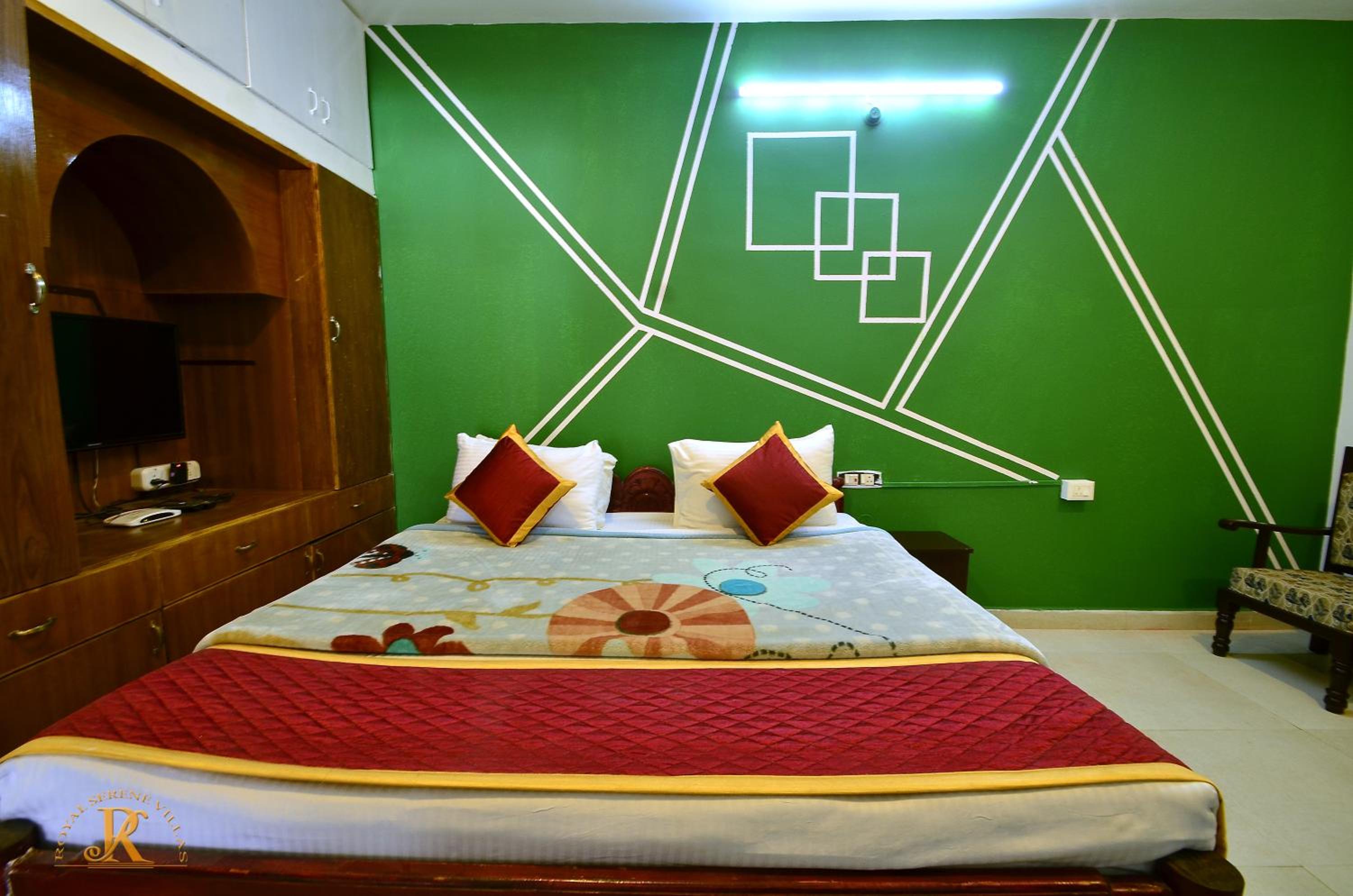 Standard Queen Room photo 1