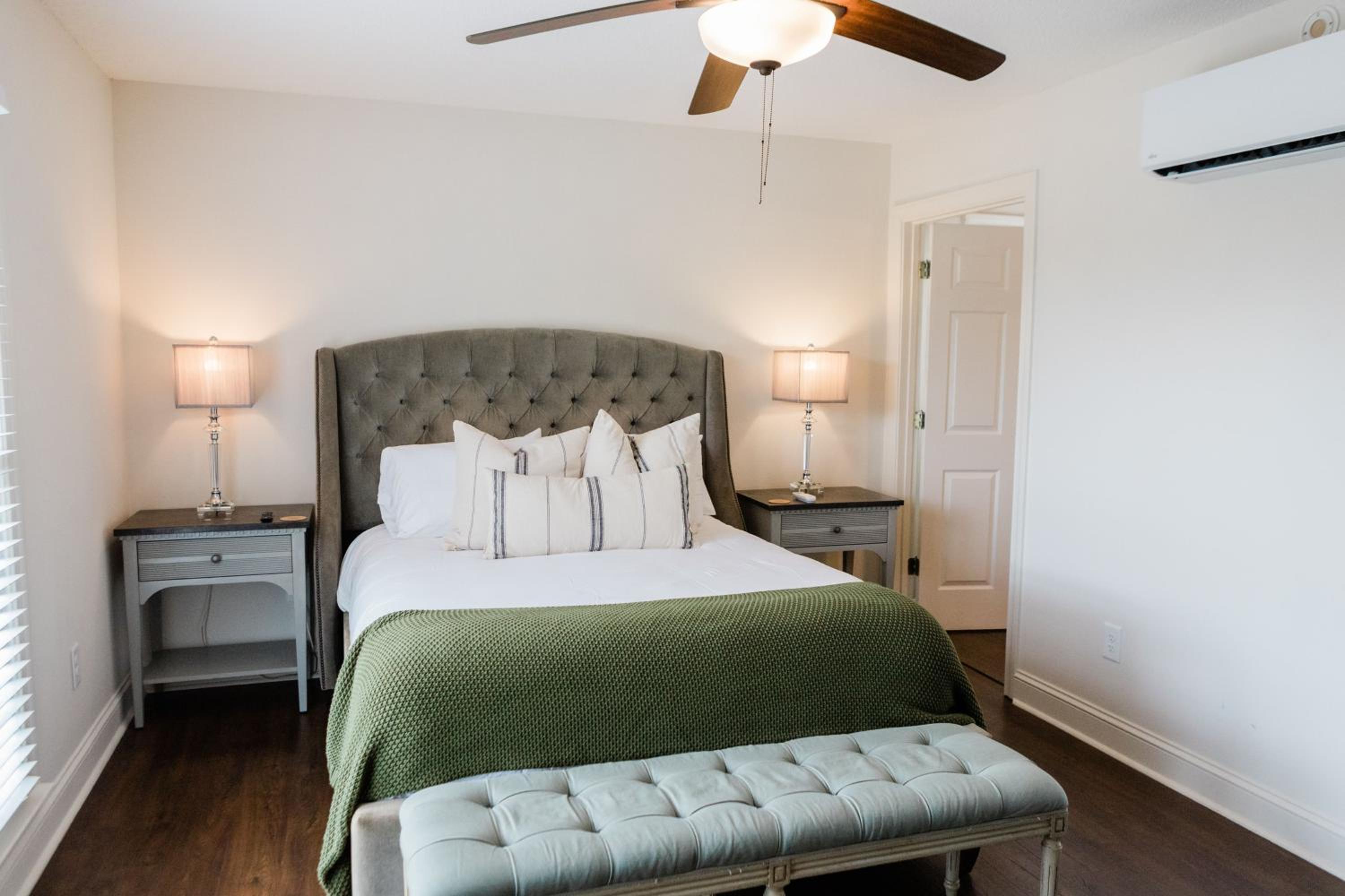 Deluxe Queen Room photo 1