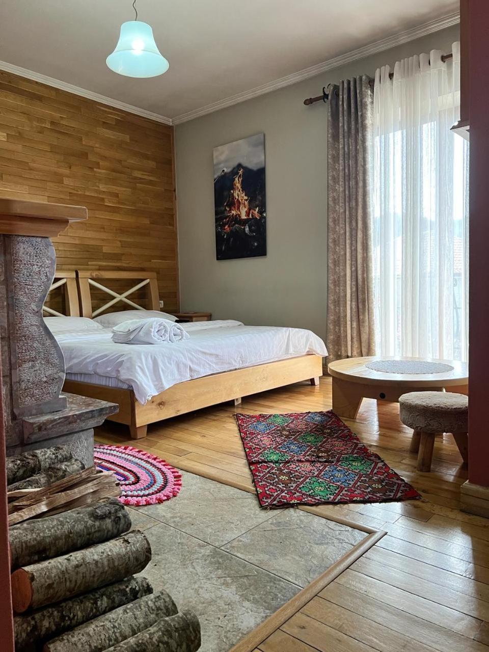 Double Room with Mountain View