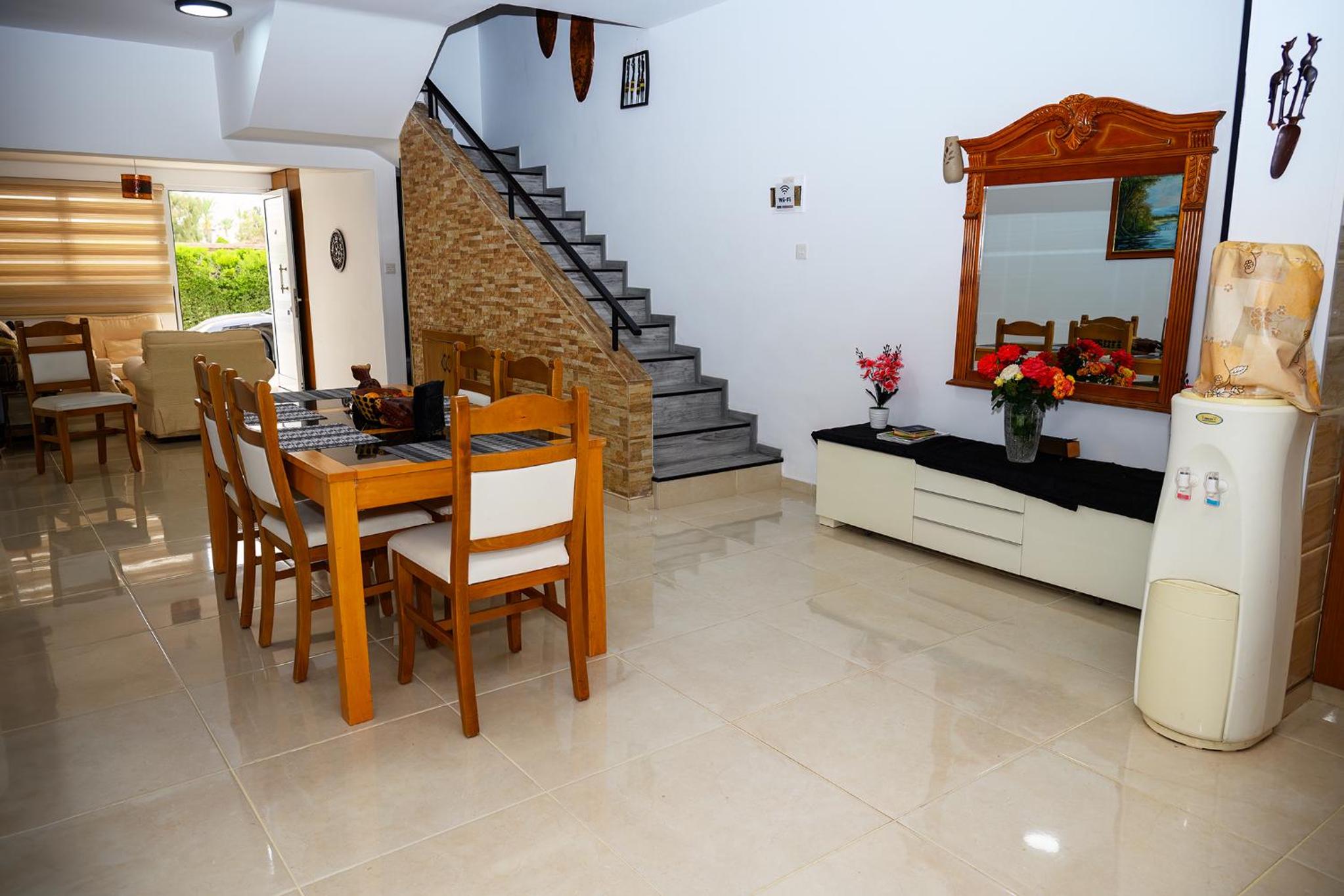 Three-Bedroom Apartment - Photo 8