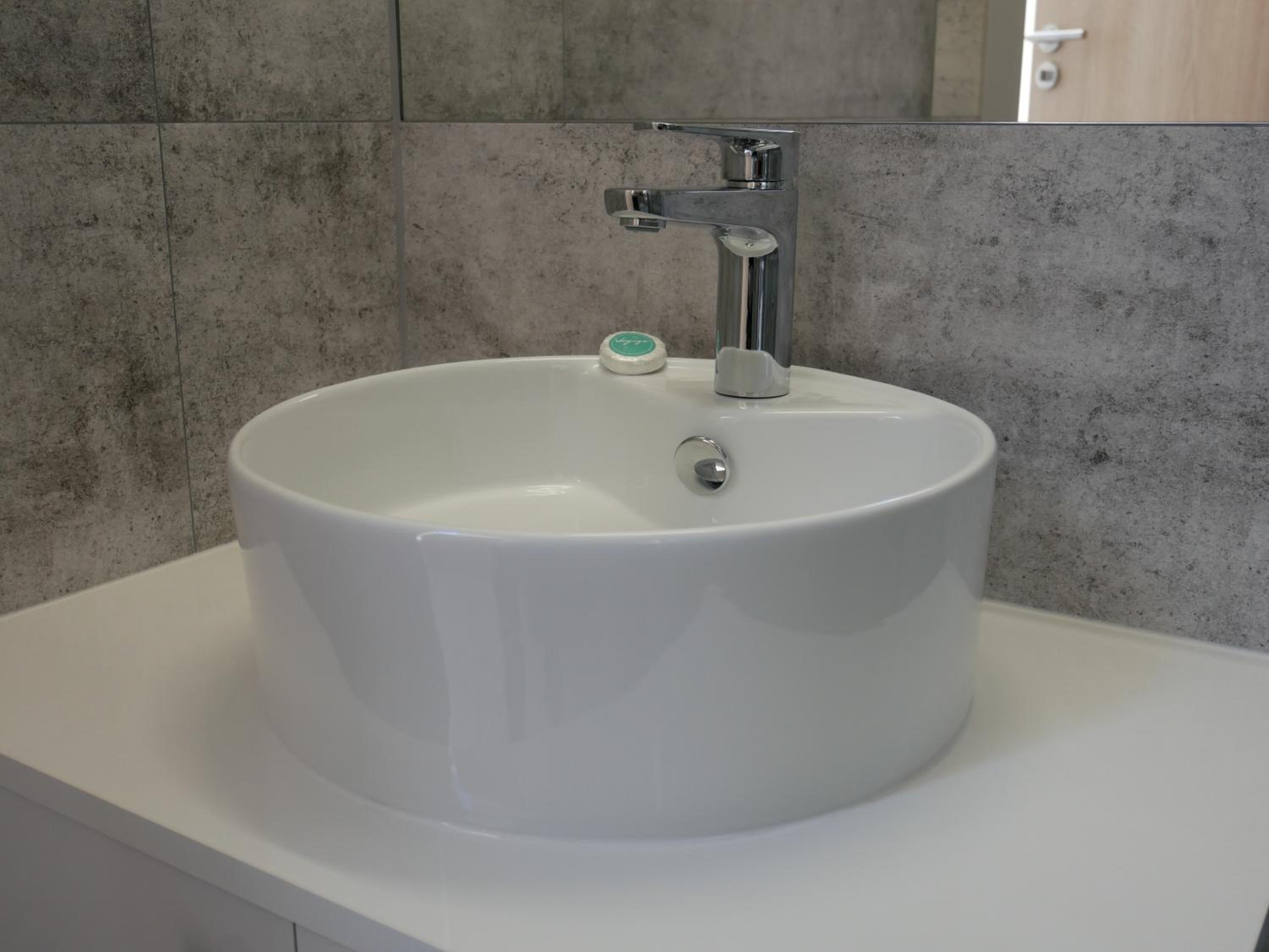 Triple Room with Bathroom - Photo 3