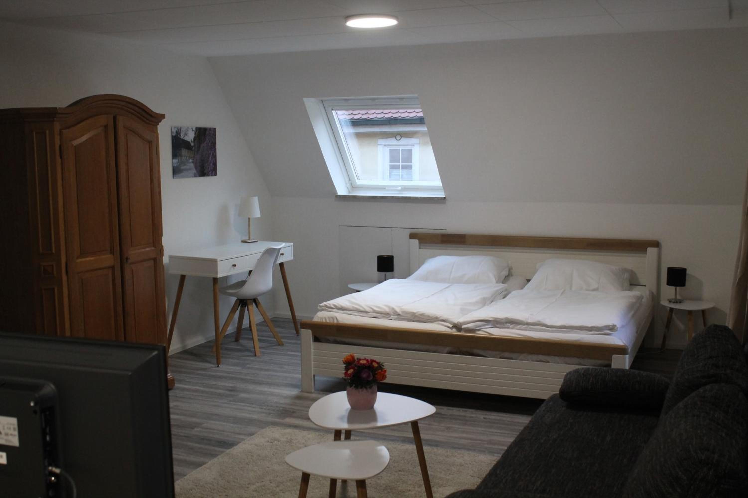 Double Room with Private Bathroom photo 3