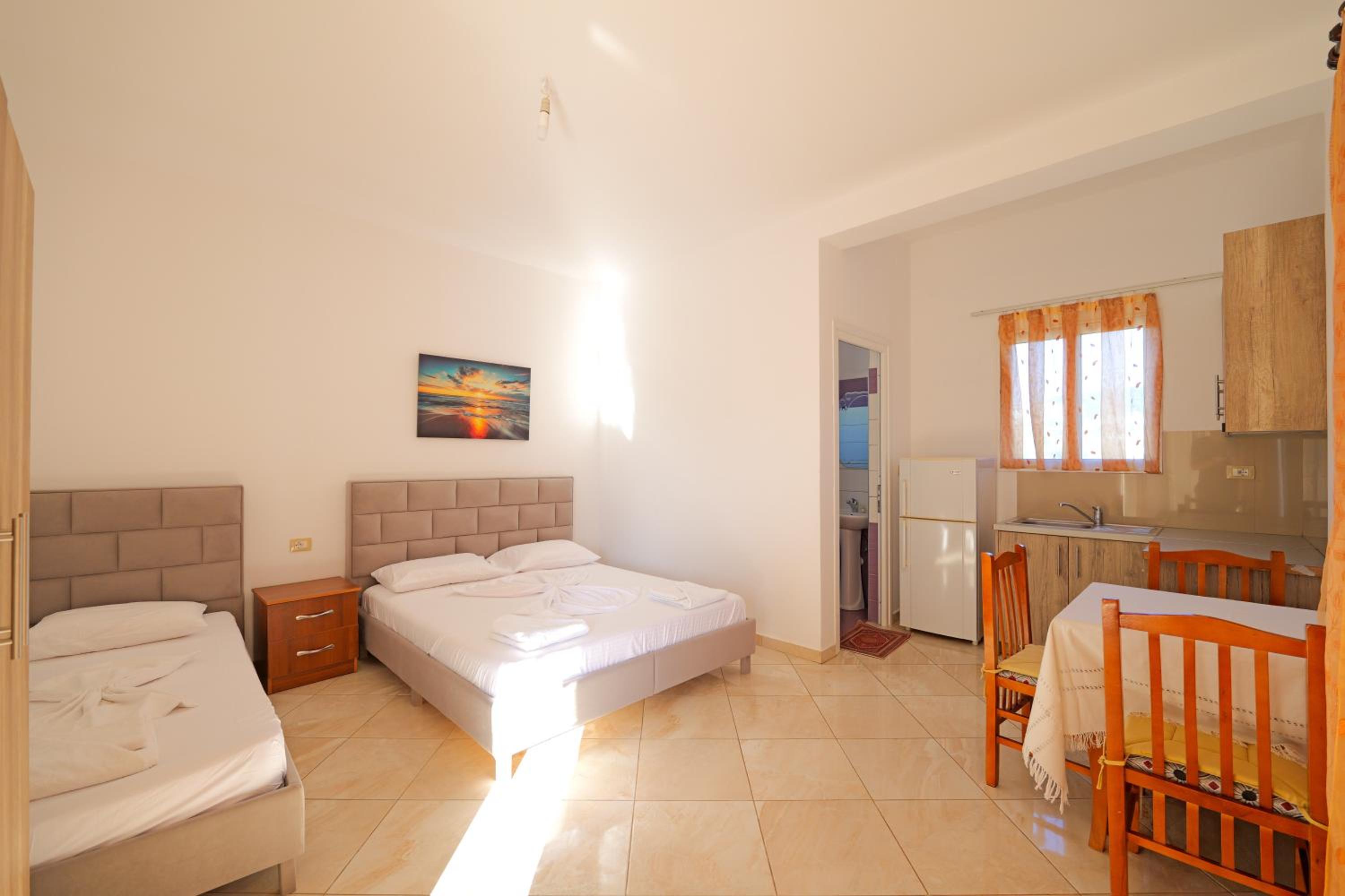 Studio Apartment photo 1