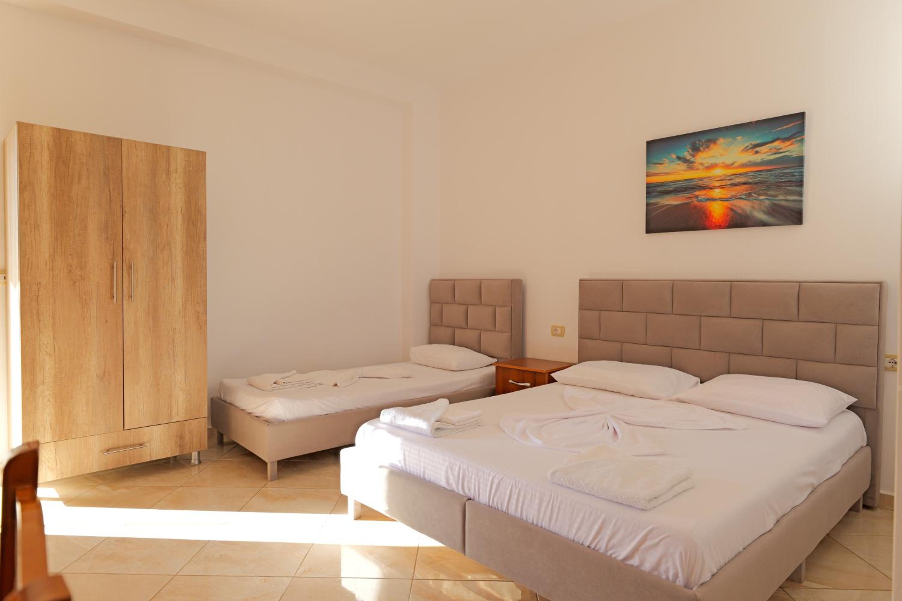 Studio Apartment photo 2