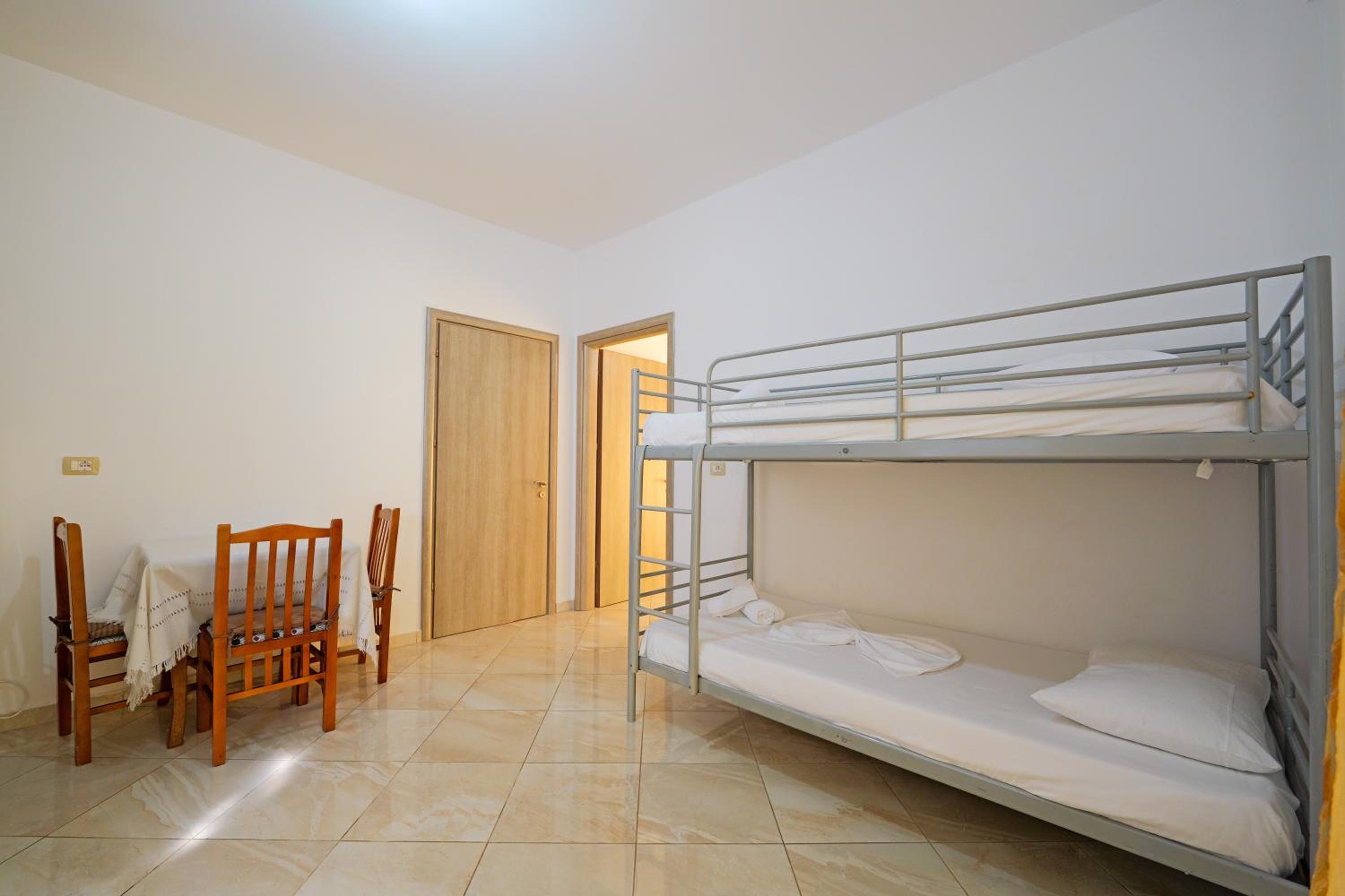 Apartment with Balcony photo 2