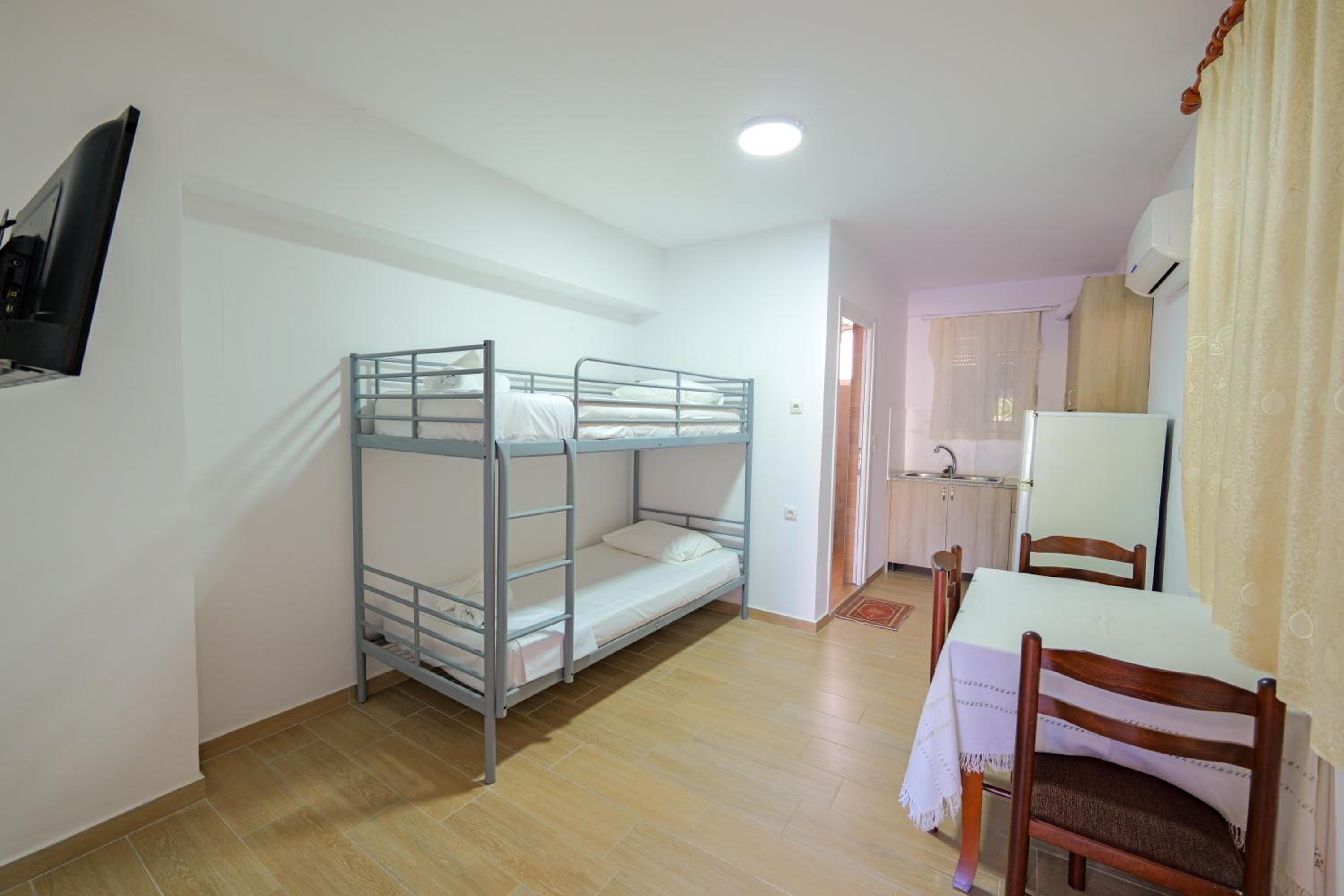 Apartment with Balcony photo 1
