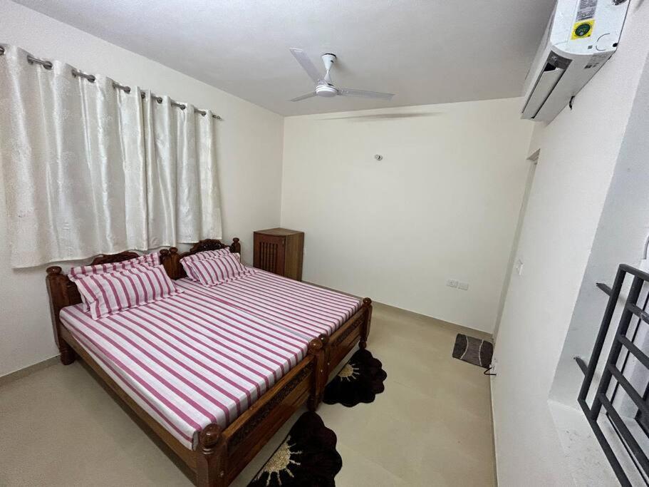 Three-Bedroom Apartment photo 1